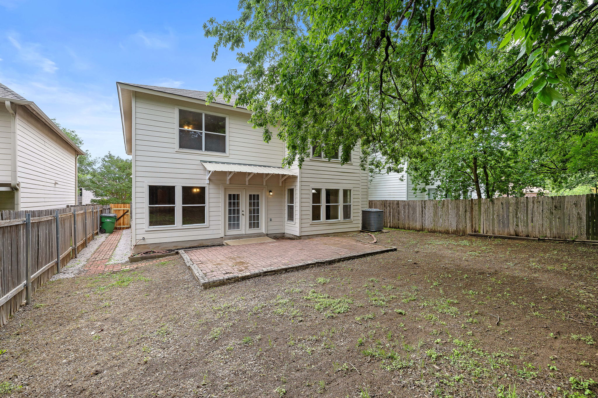 main property photo 29