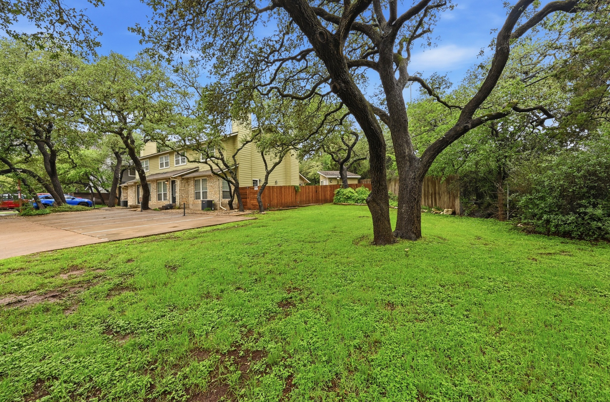 main property photo 20