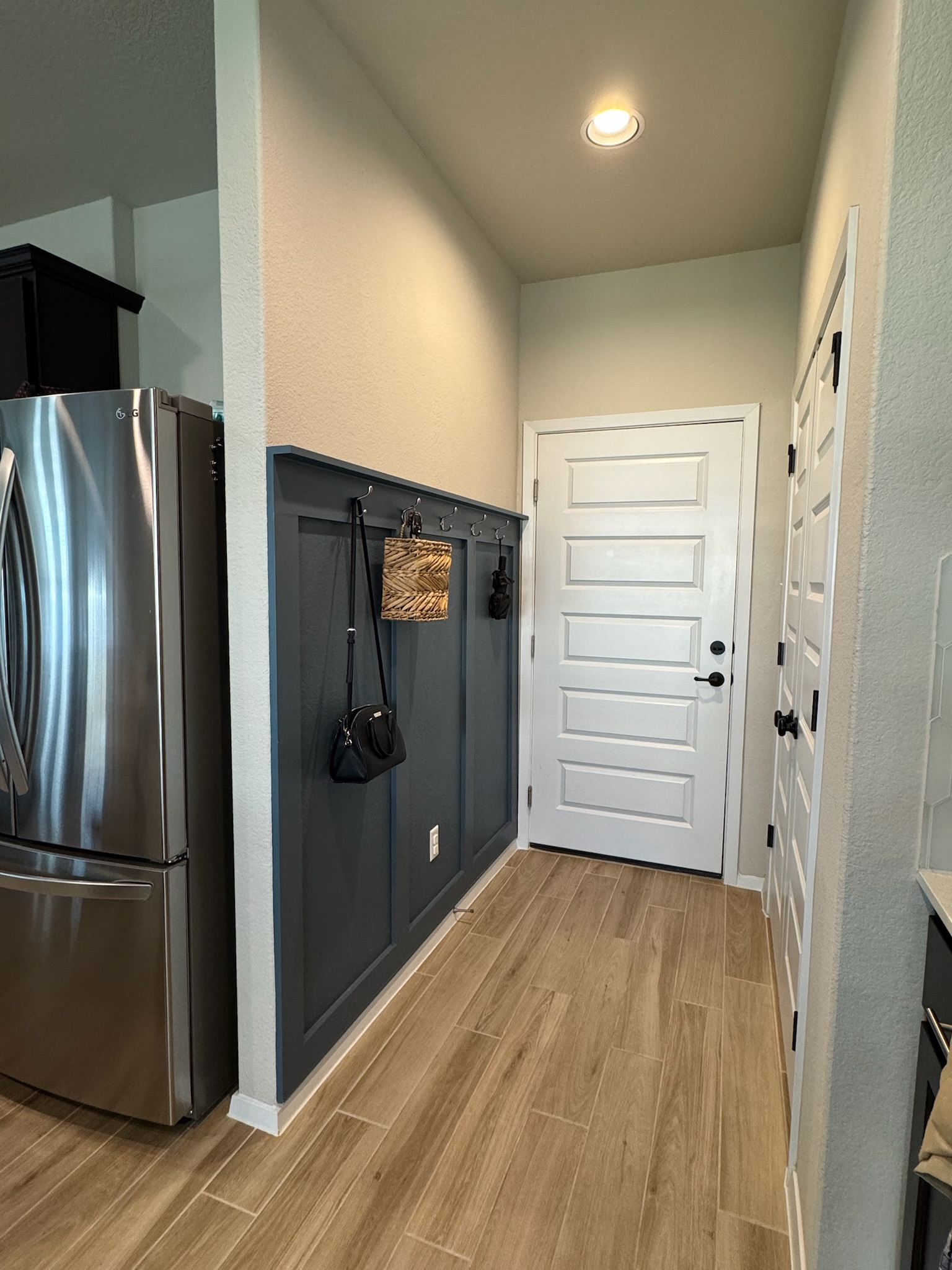 main property photo 11