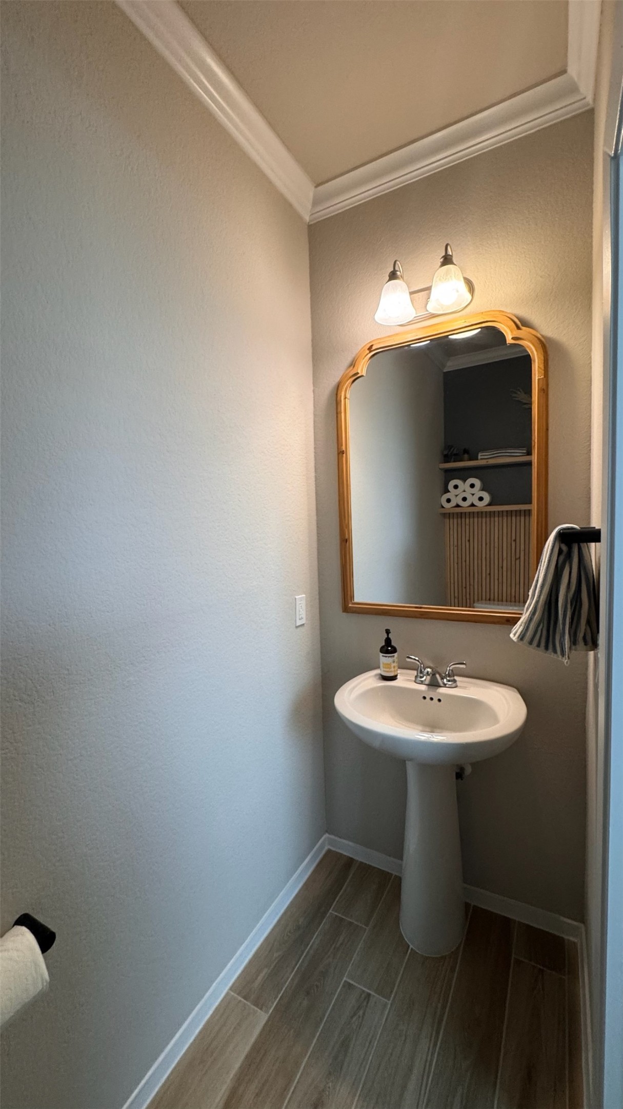 main property photo 24
