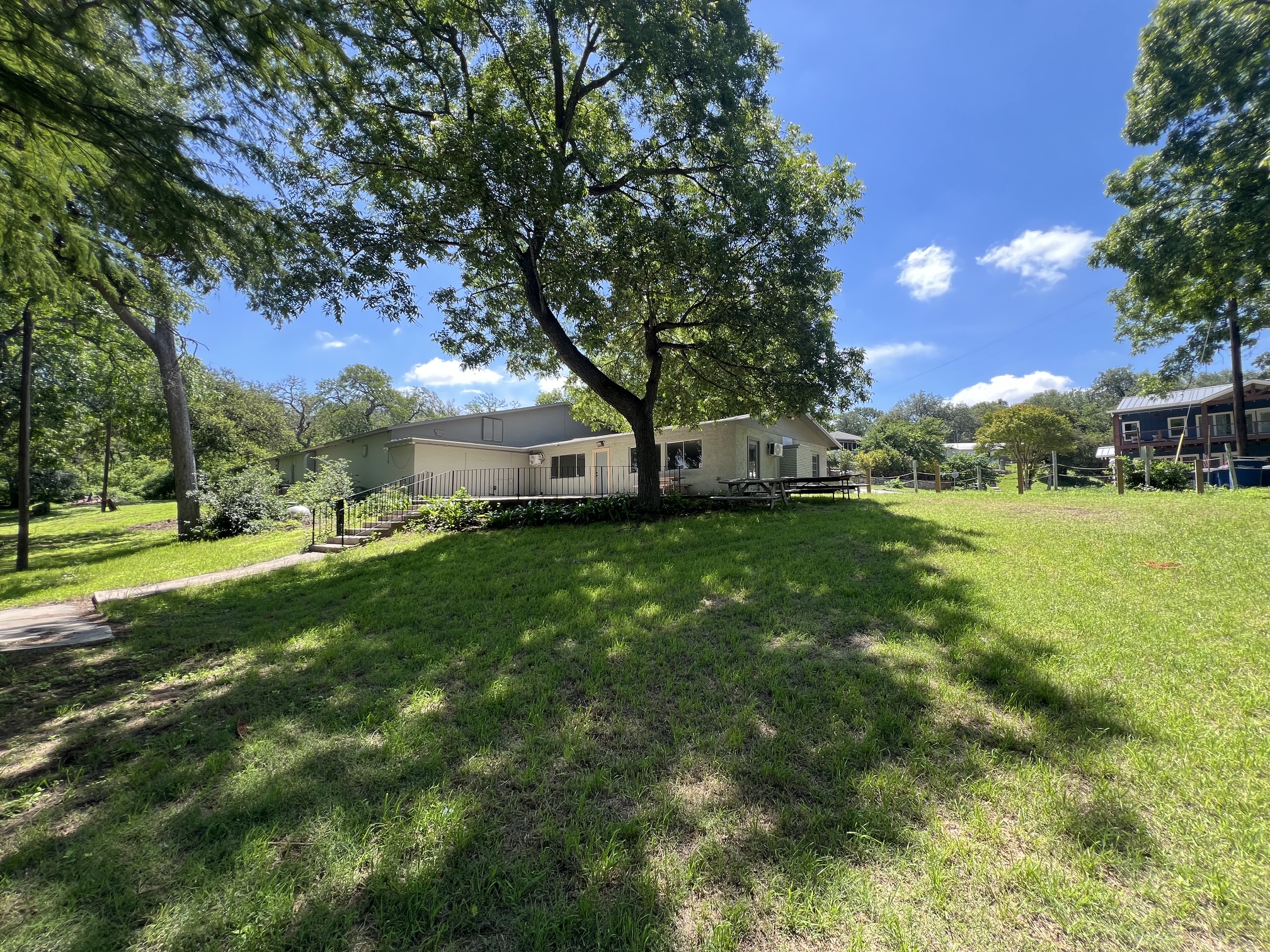 main property photo 35