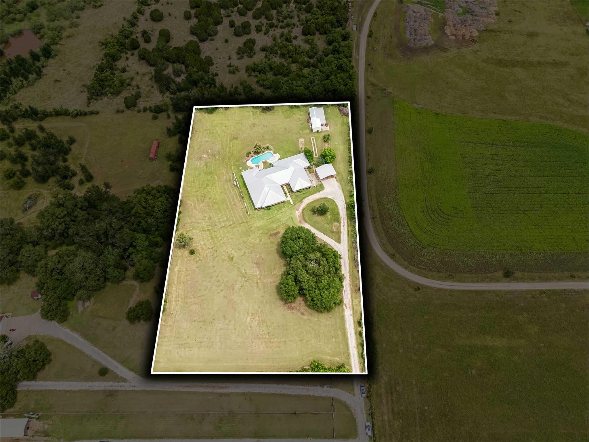 main property photo 38