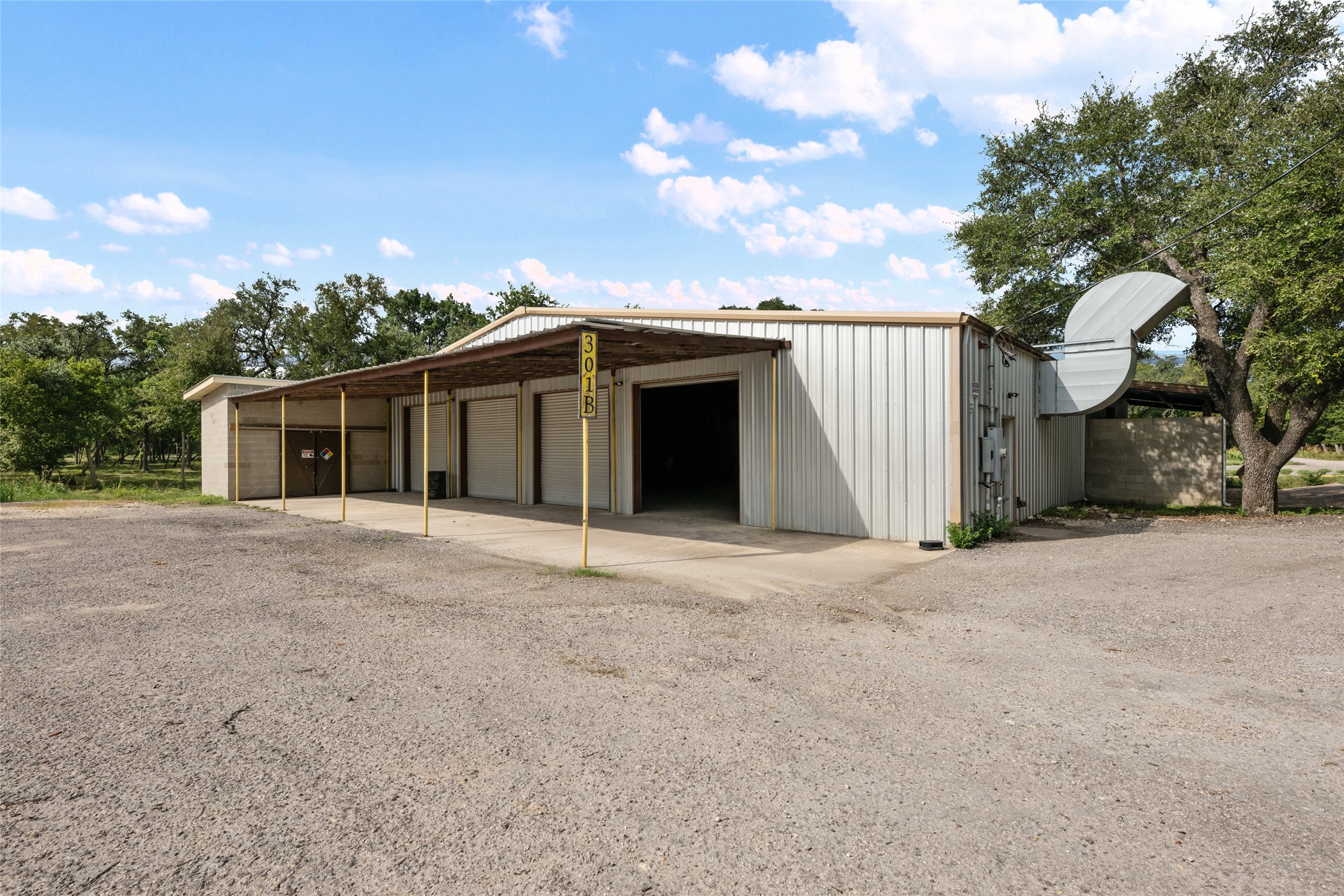 main property photo 18