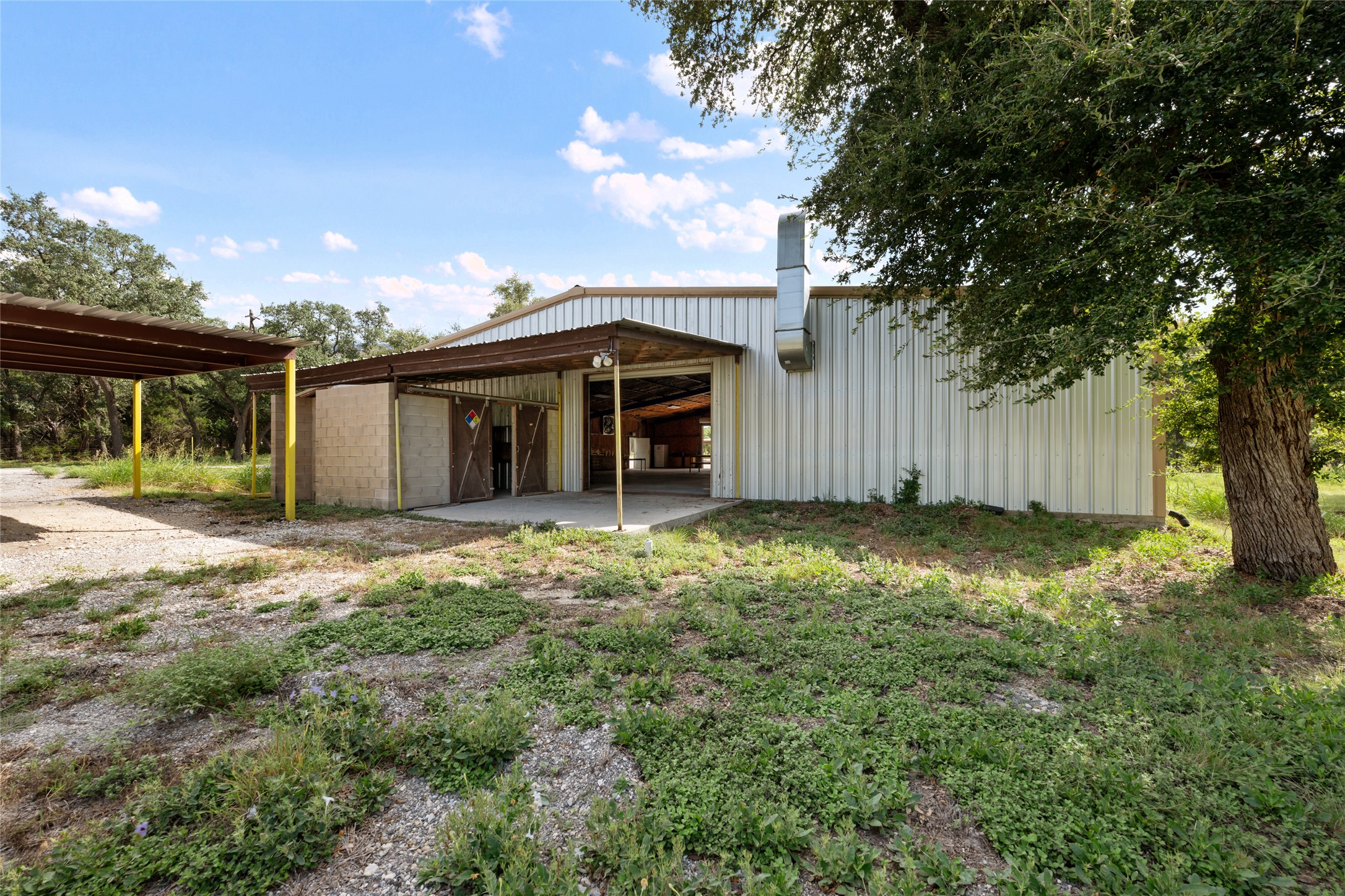 main property photo 20