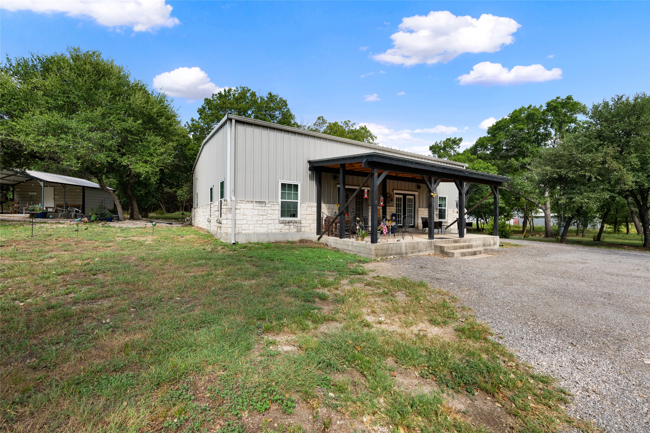 main property photo 36