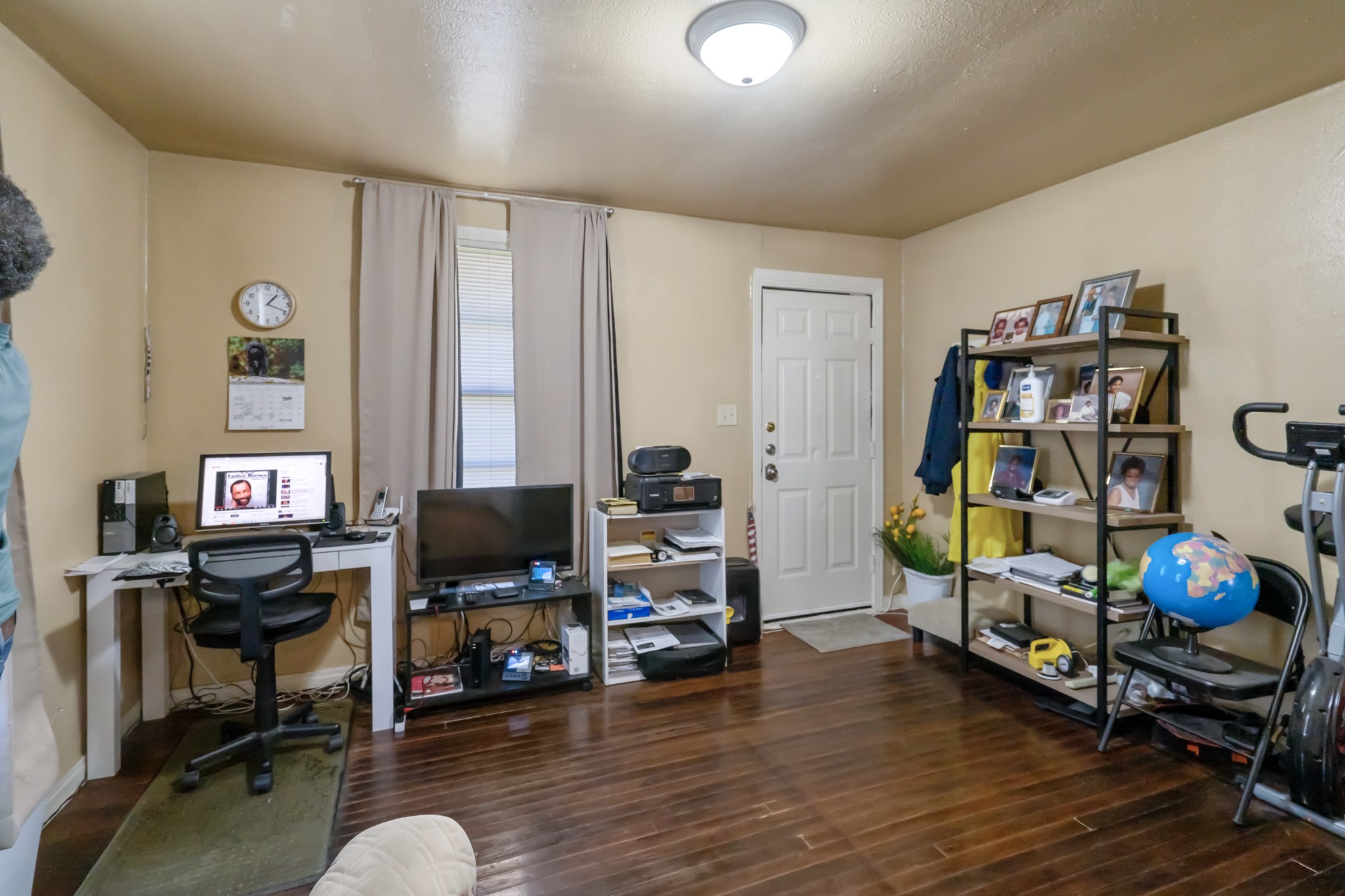 main property photo 5