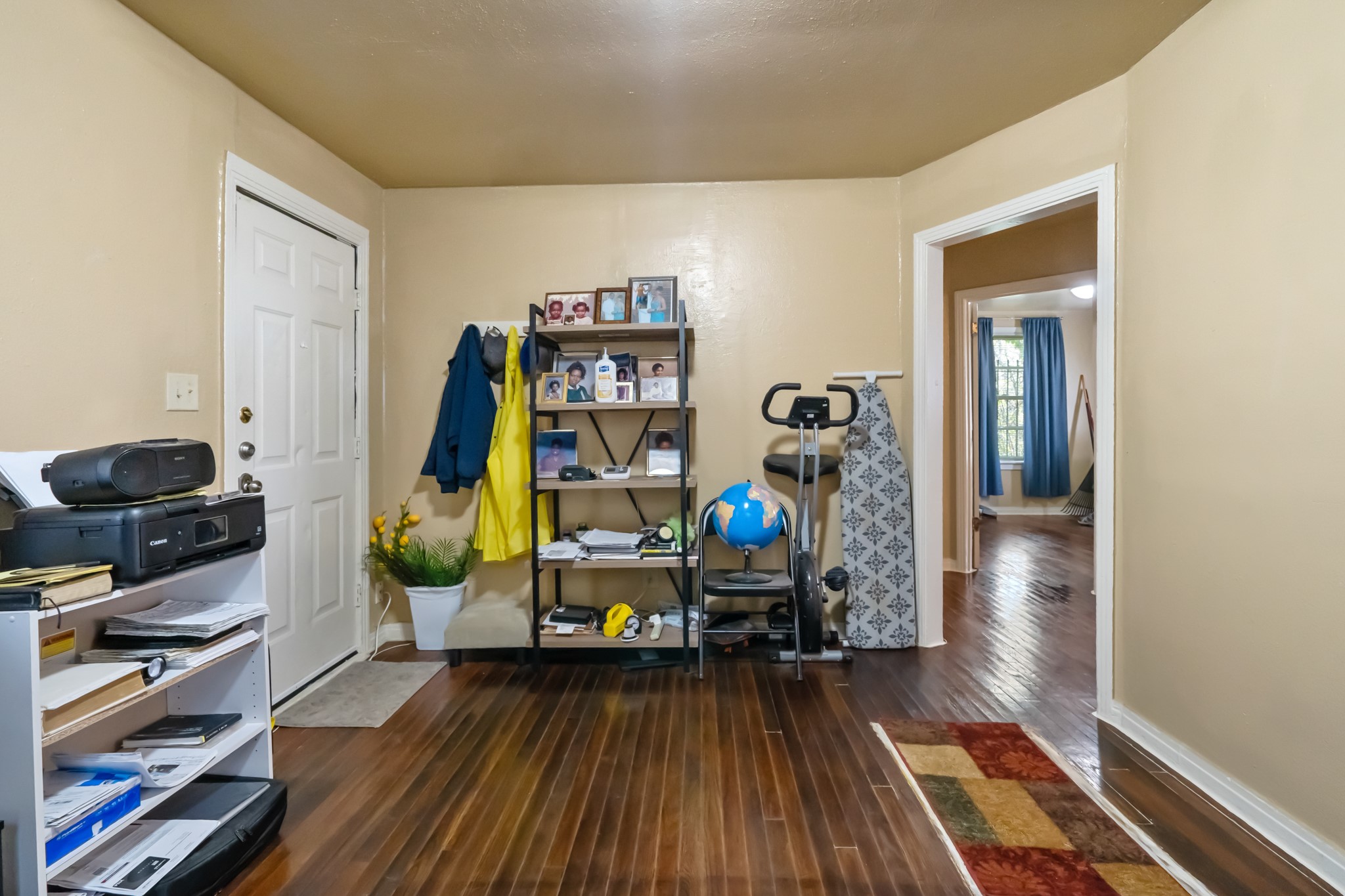 main property photo 6