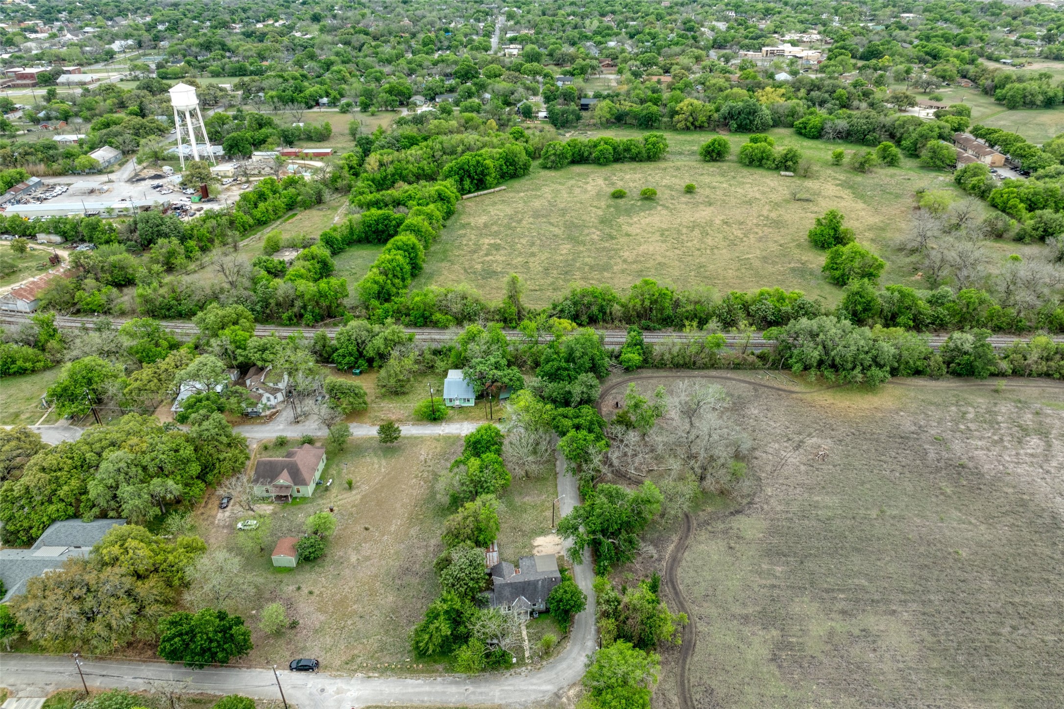 main property photo 6
