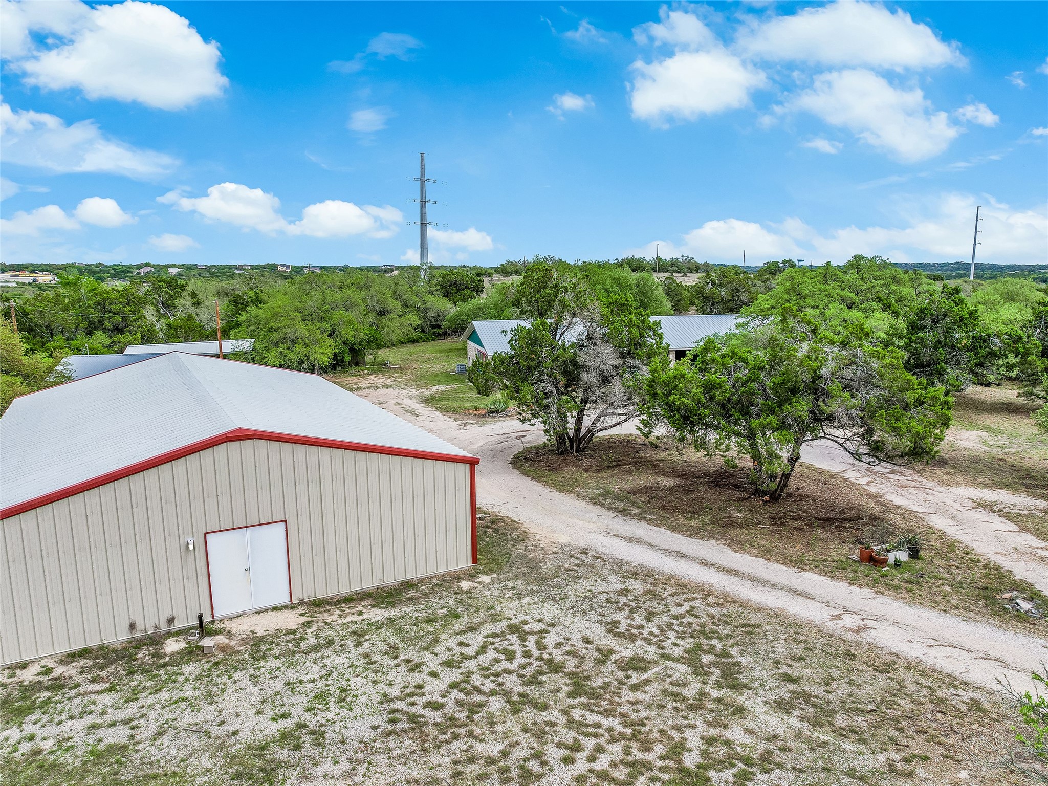 main property photo 5