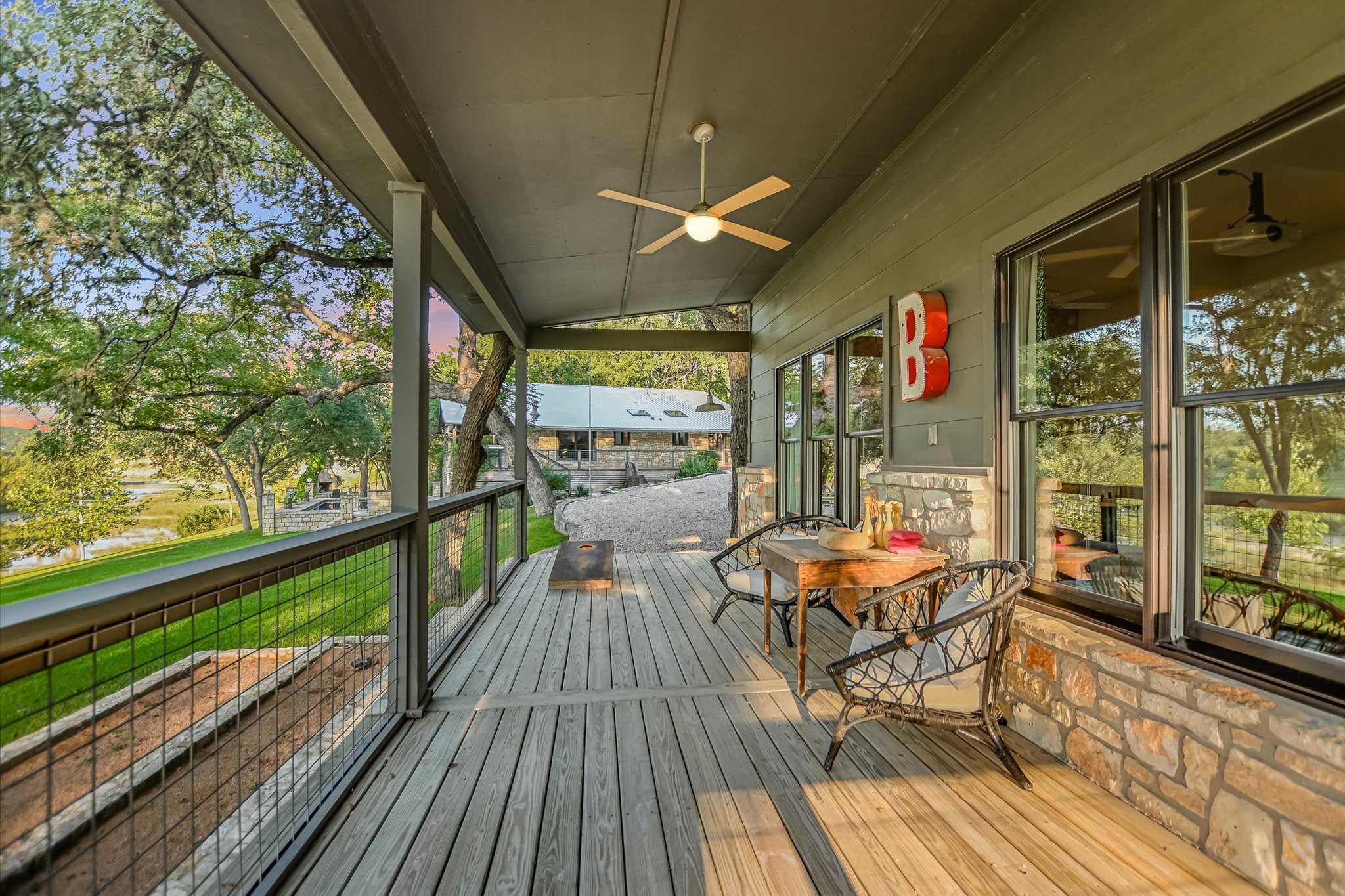 main property photo 23