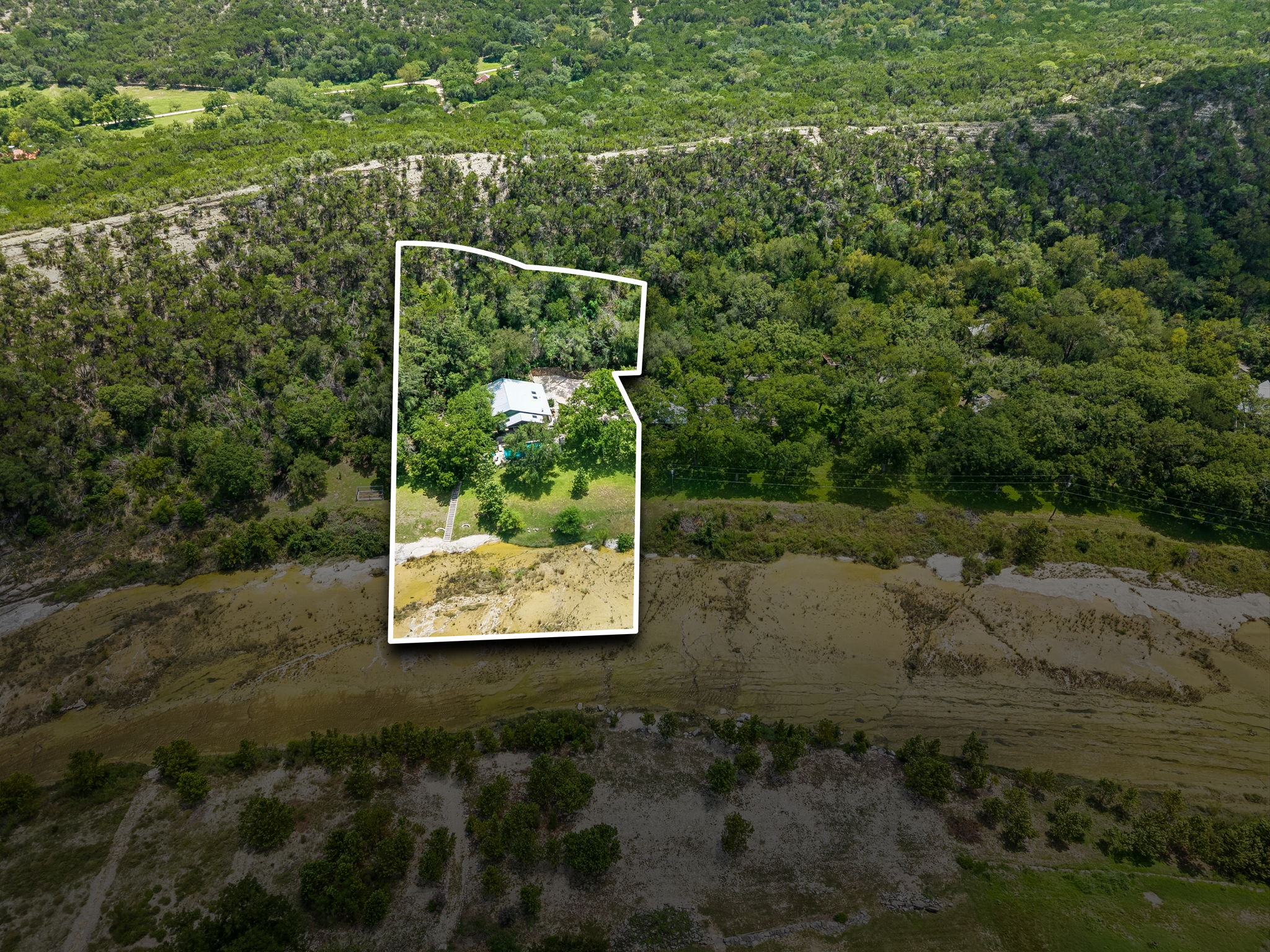 main property photo 37