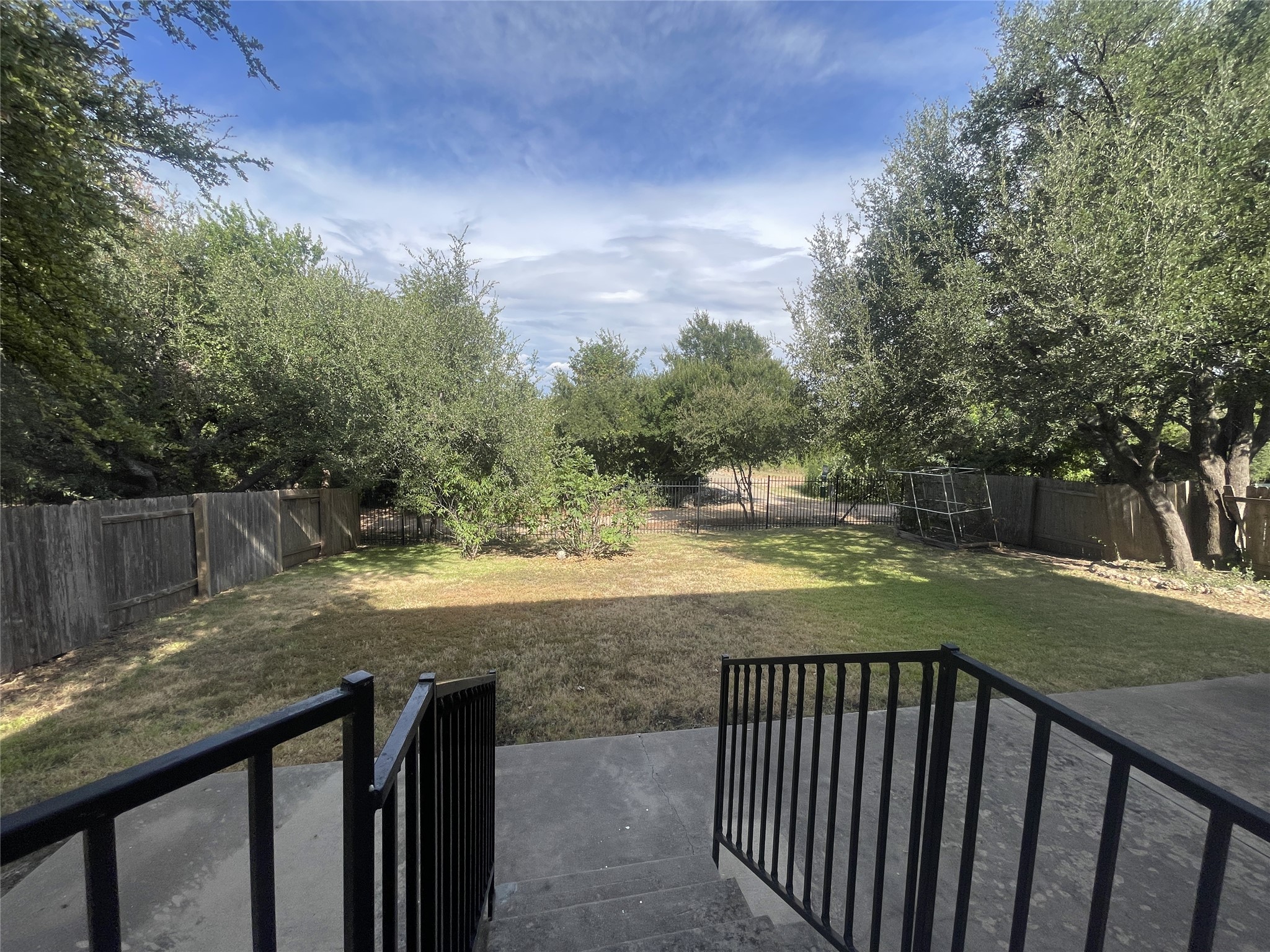 main property photo 36