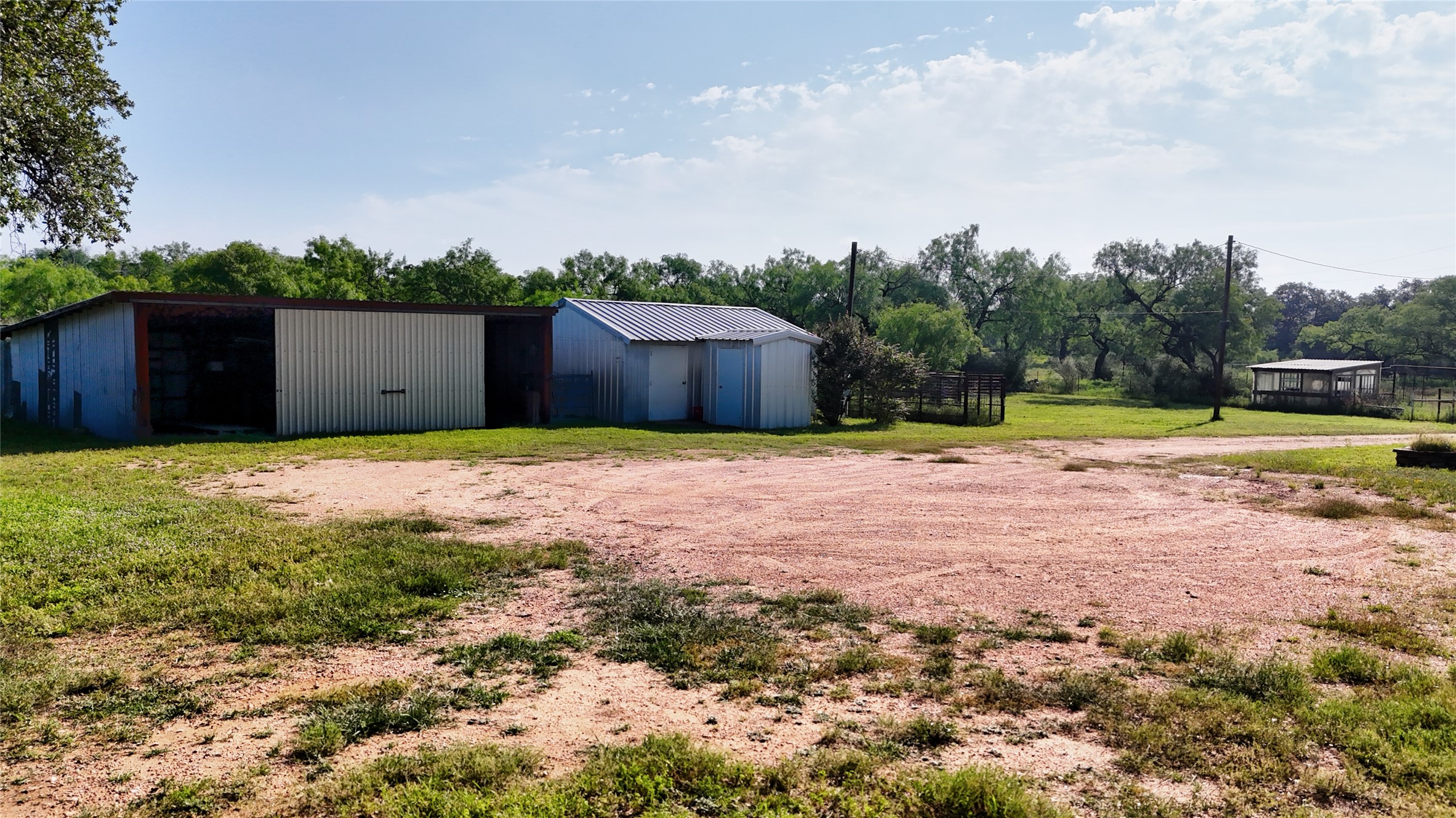 main property photo 17