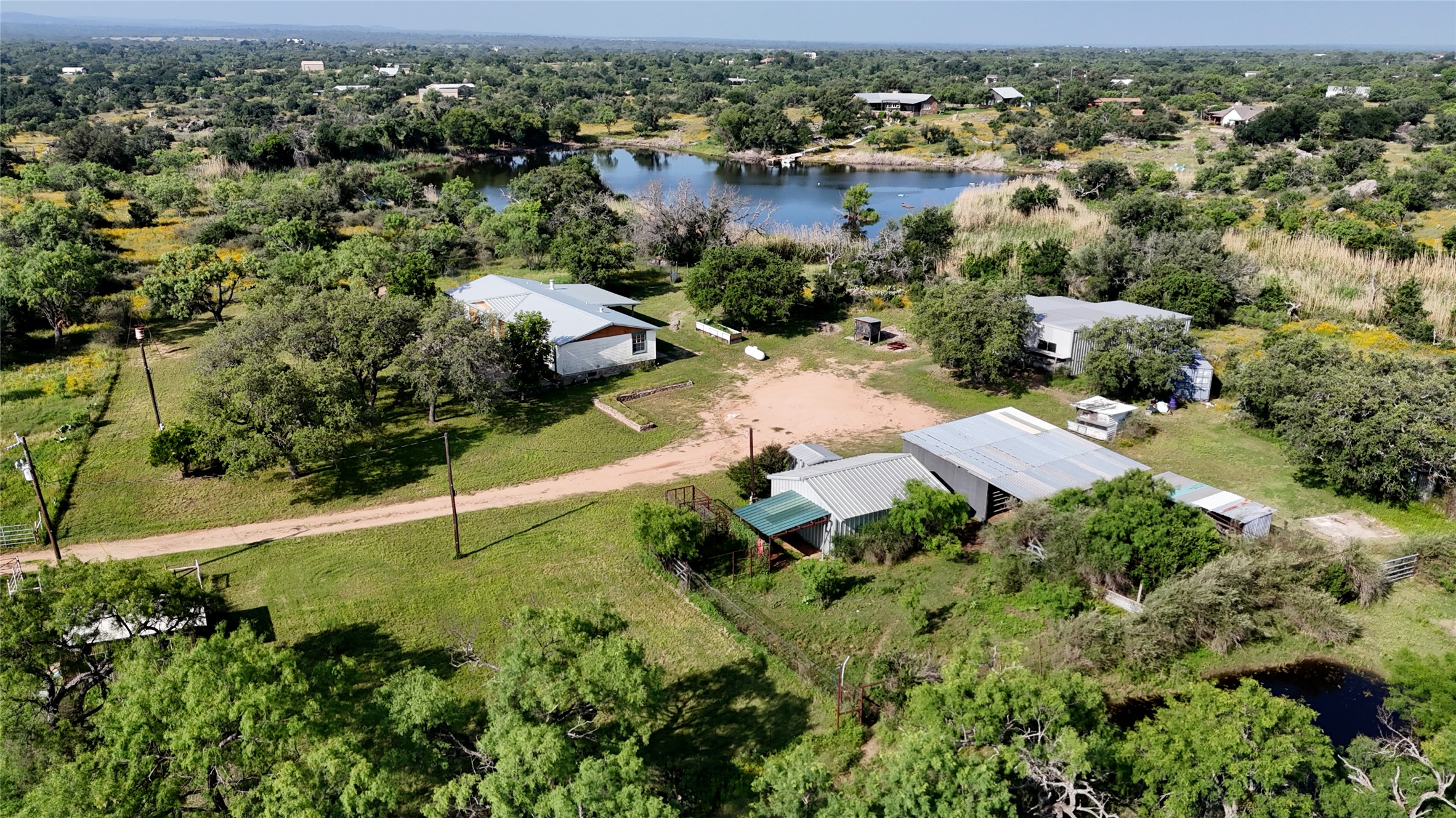 main property photo 6