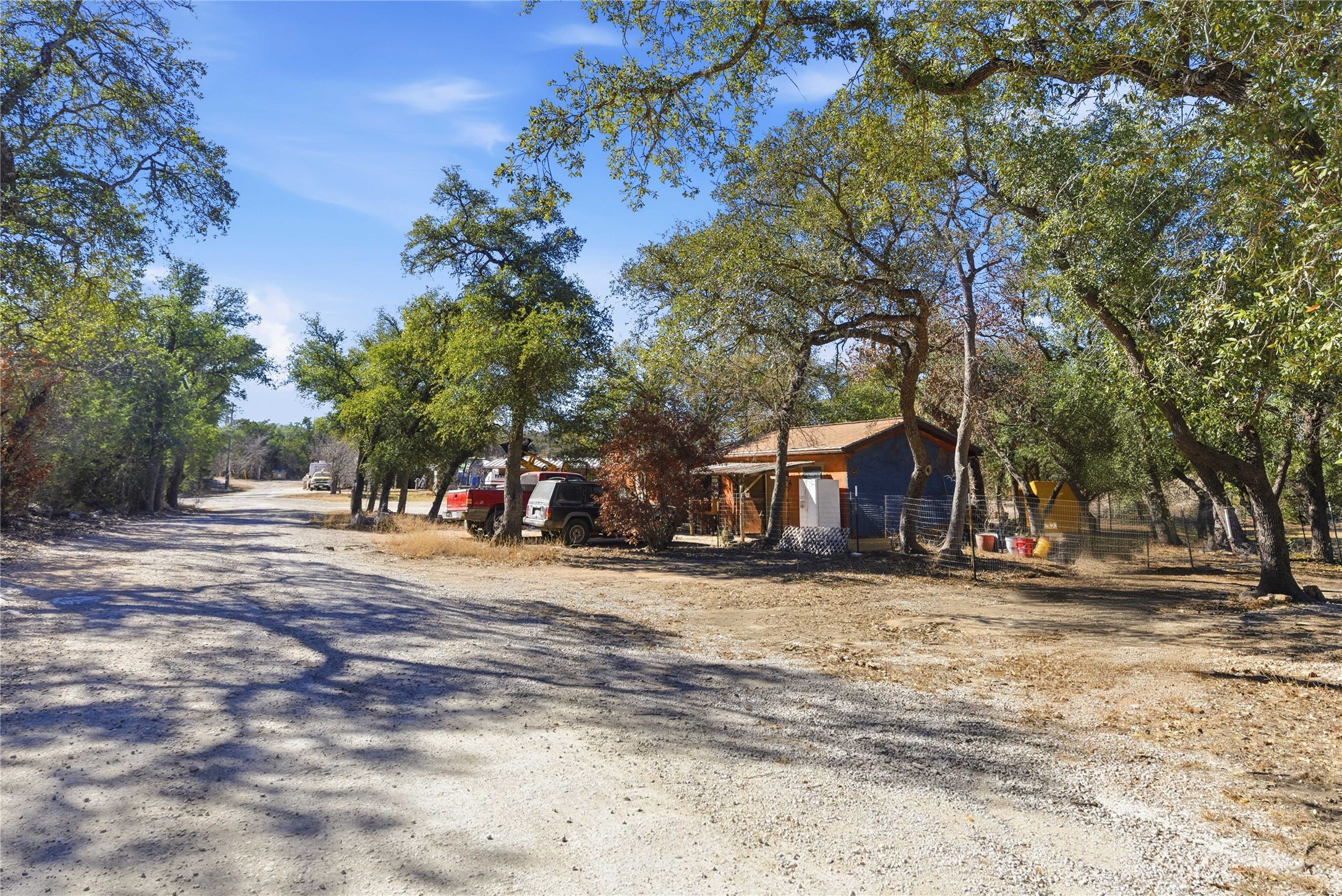 main property photo 23