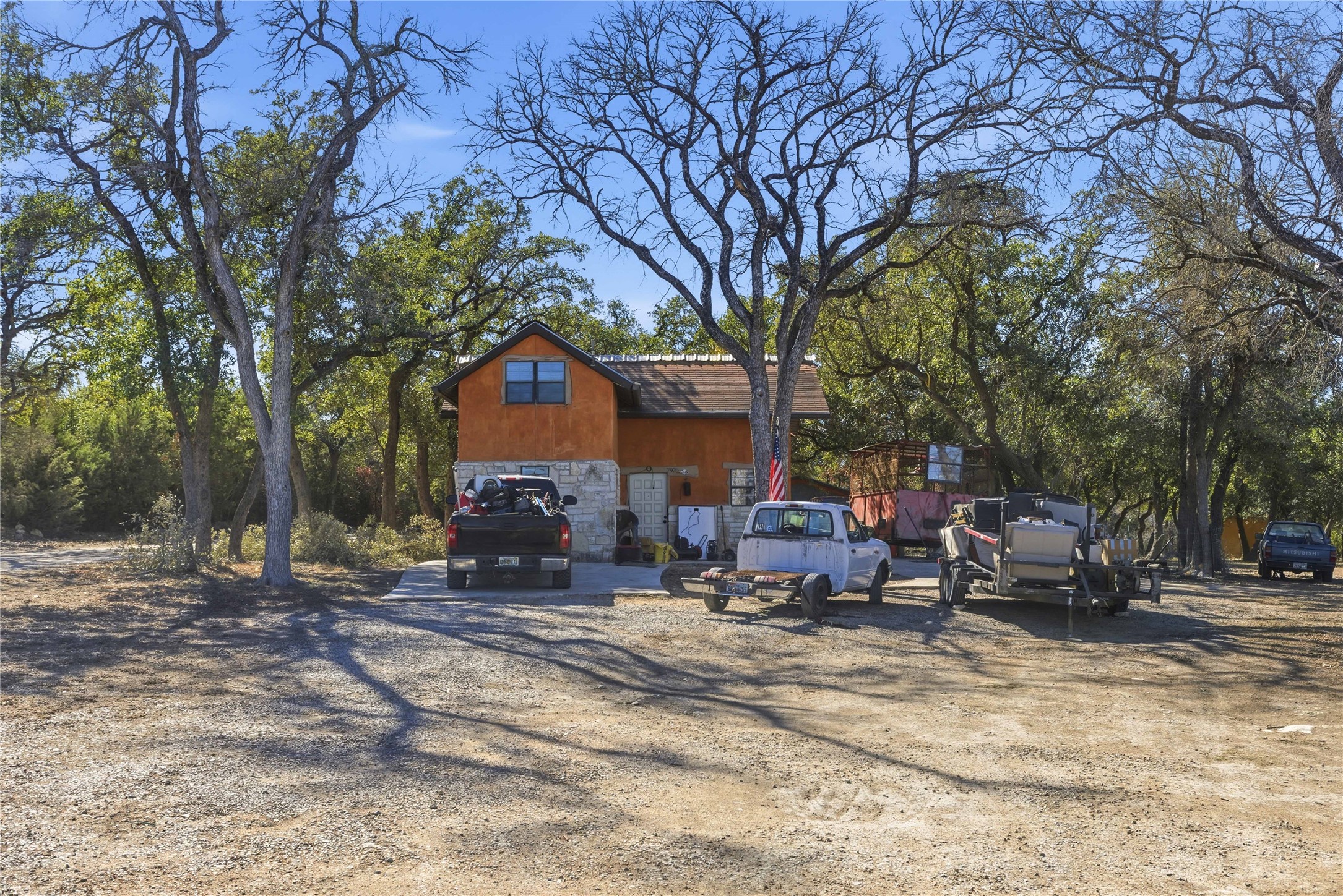 main property photo 24