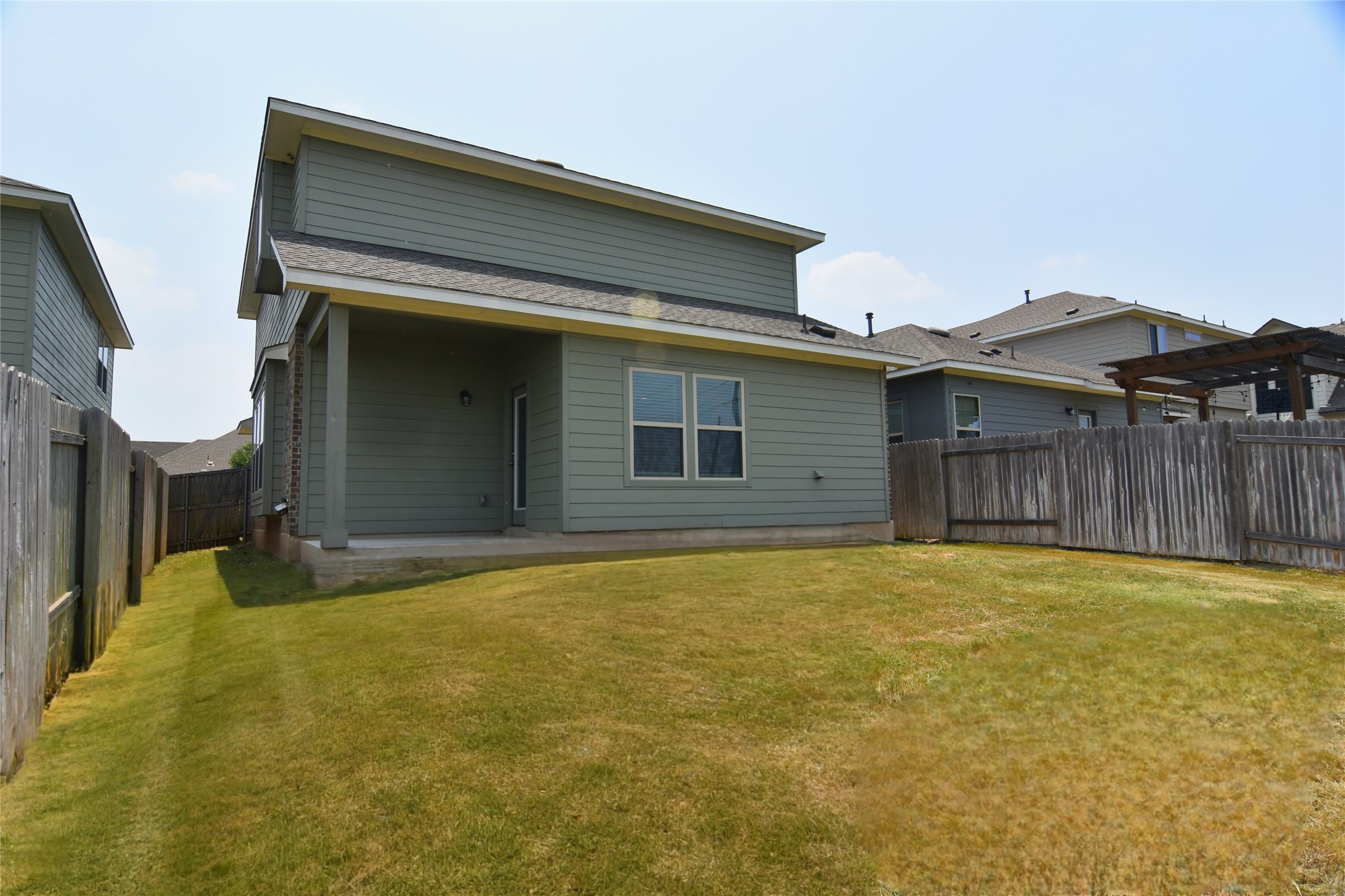 main property photo 3