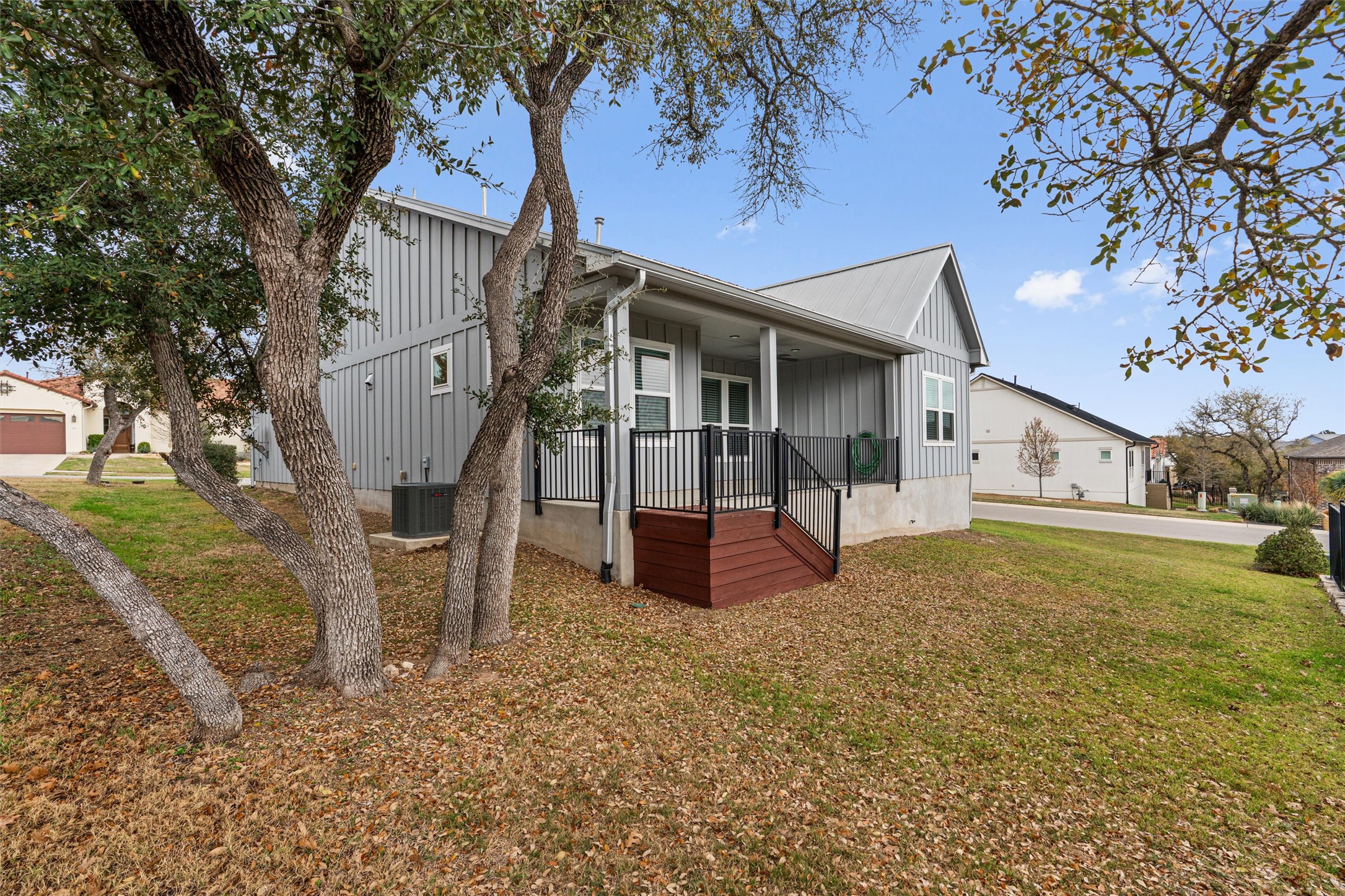 main property photo 26
