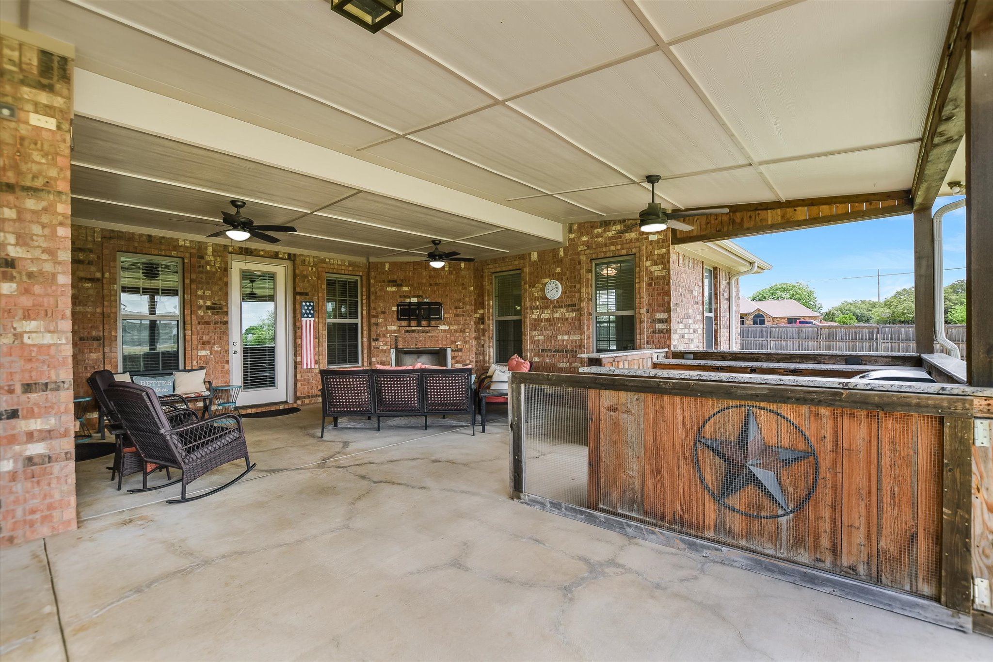 main property photo 27
