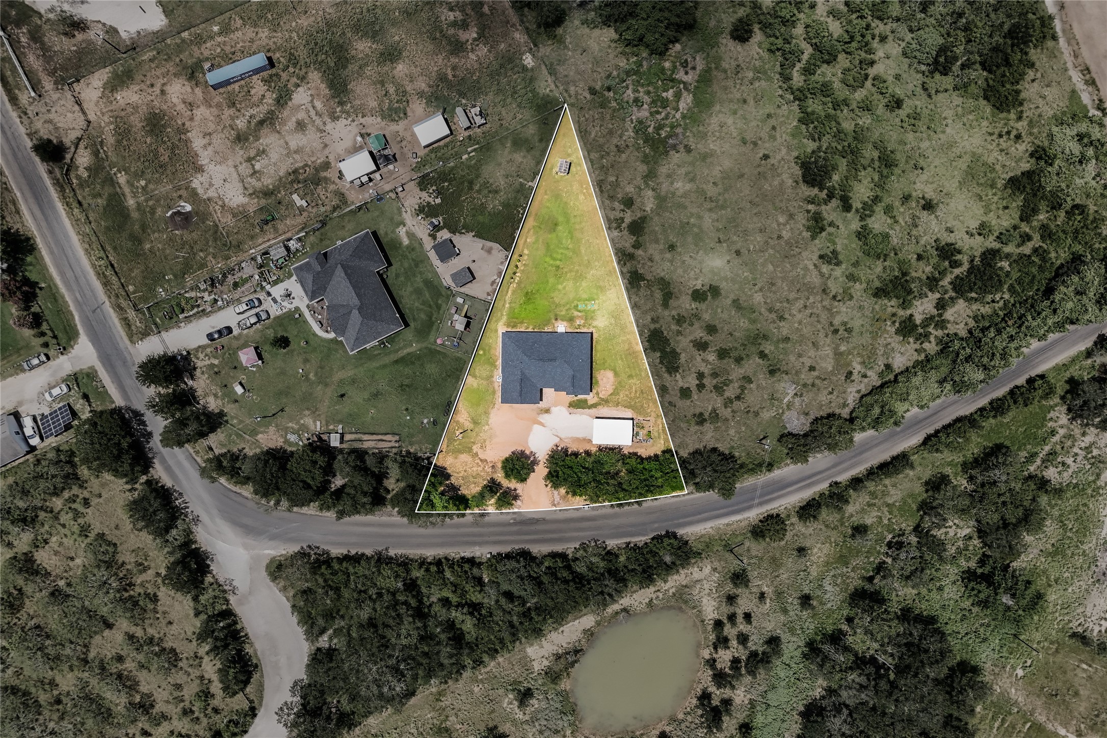 main property photo 30