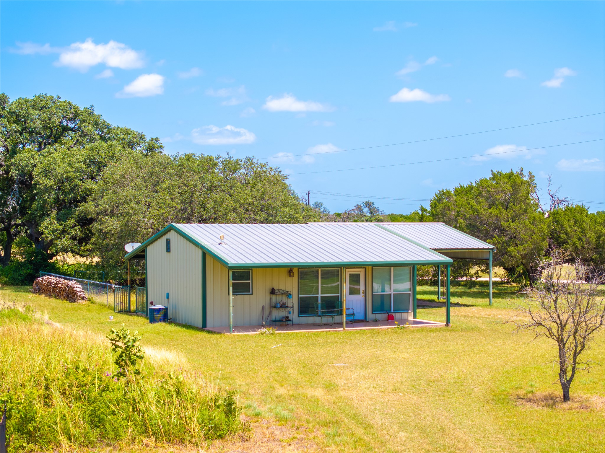 main property photo 27