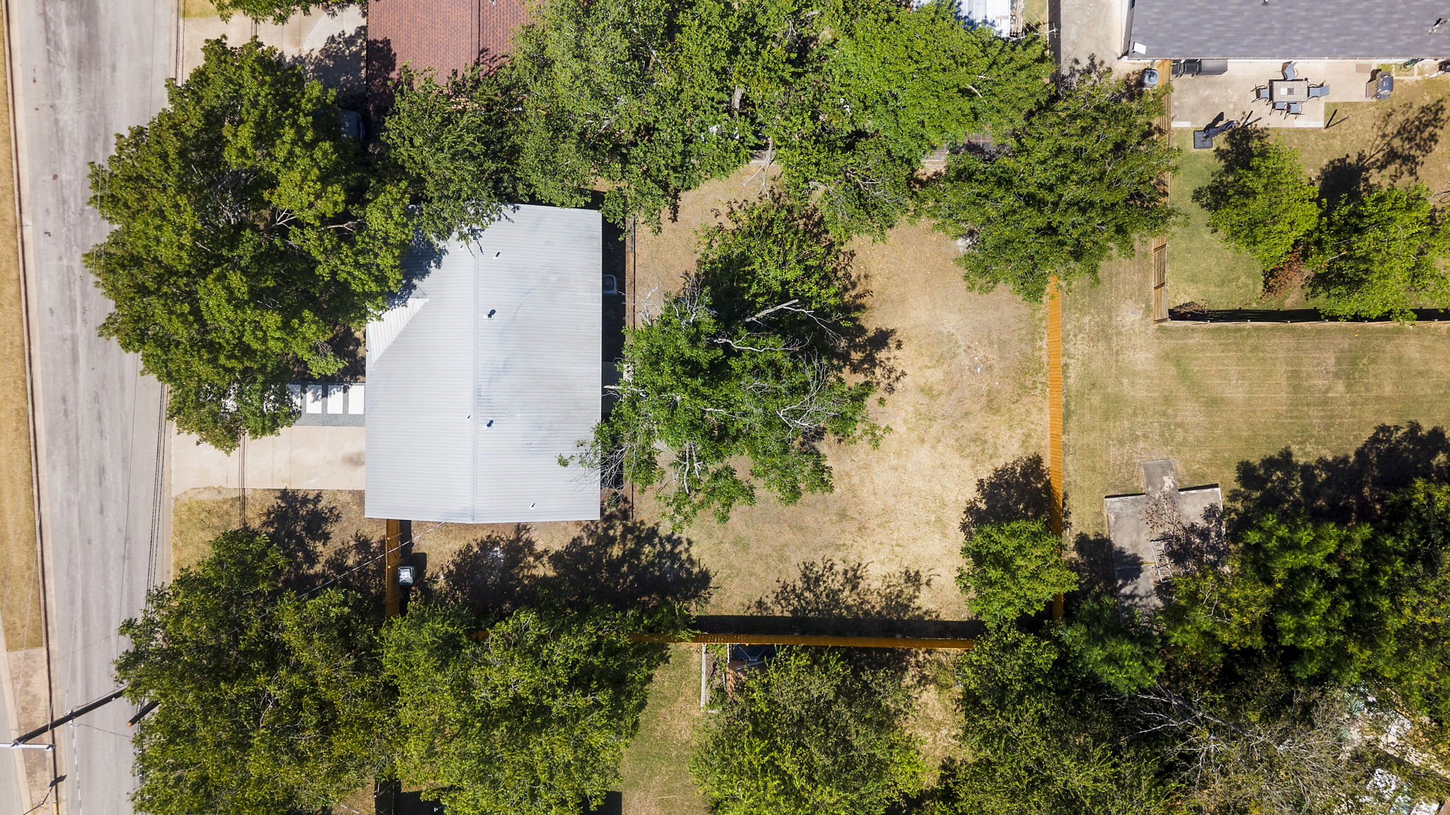 main property photo 23