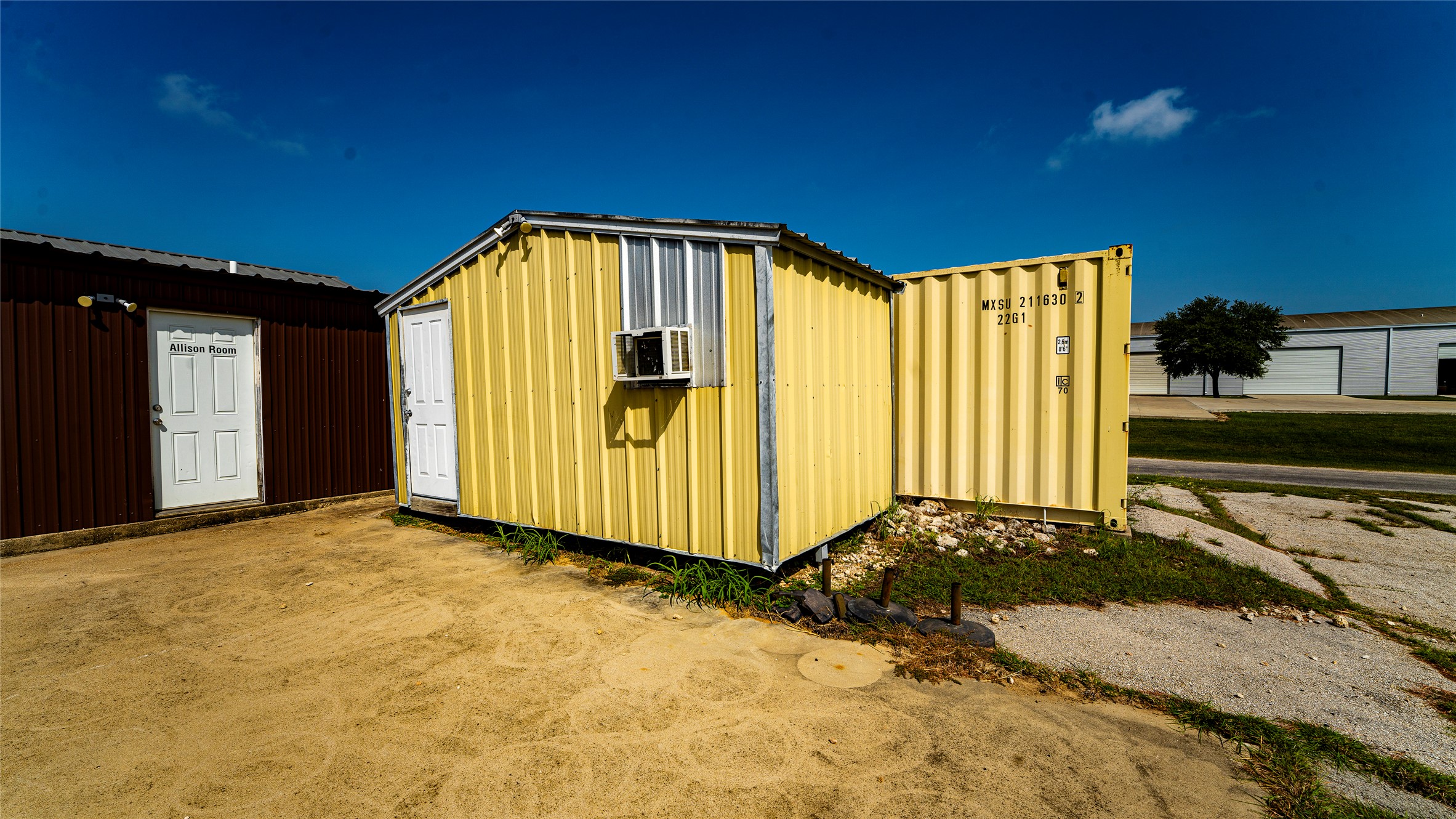 main property photo 18