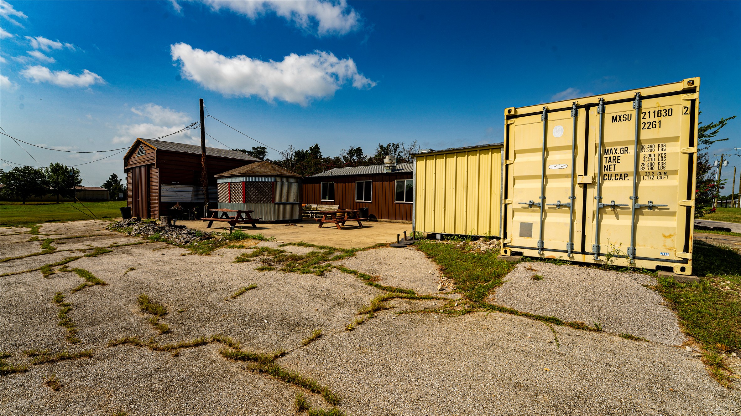 main property photo 26