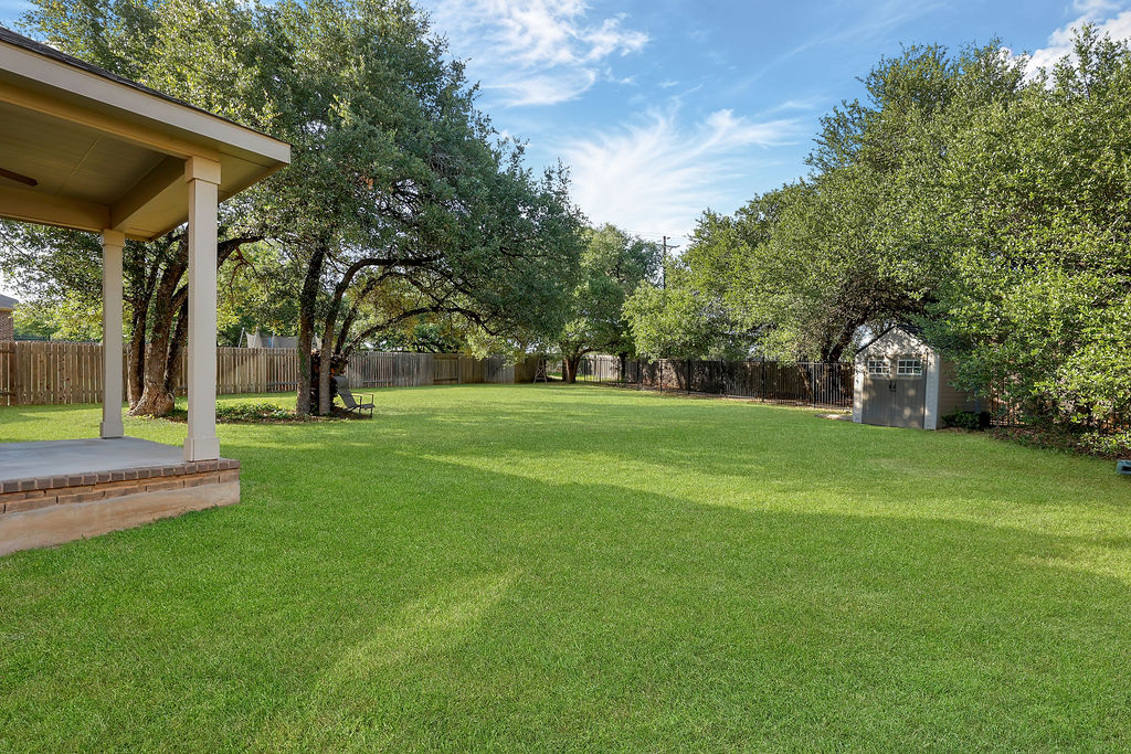 main property photo 31