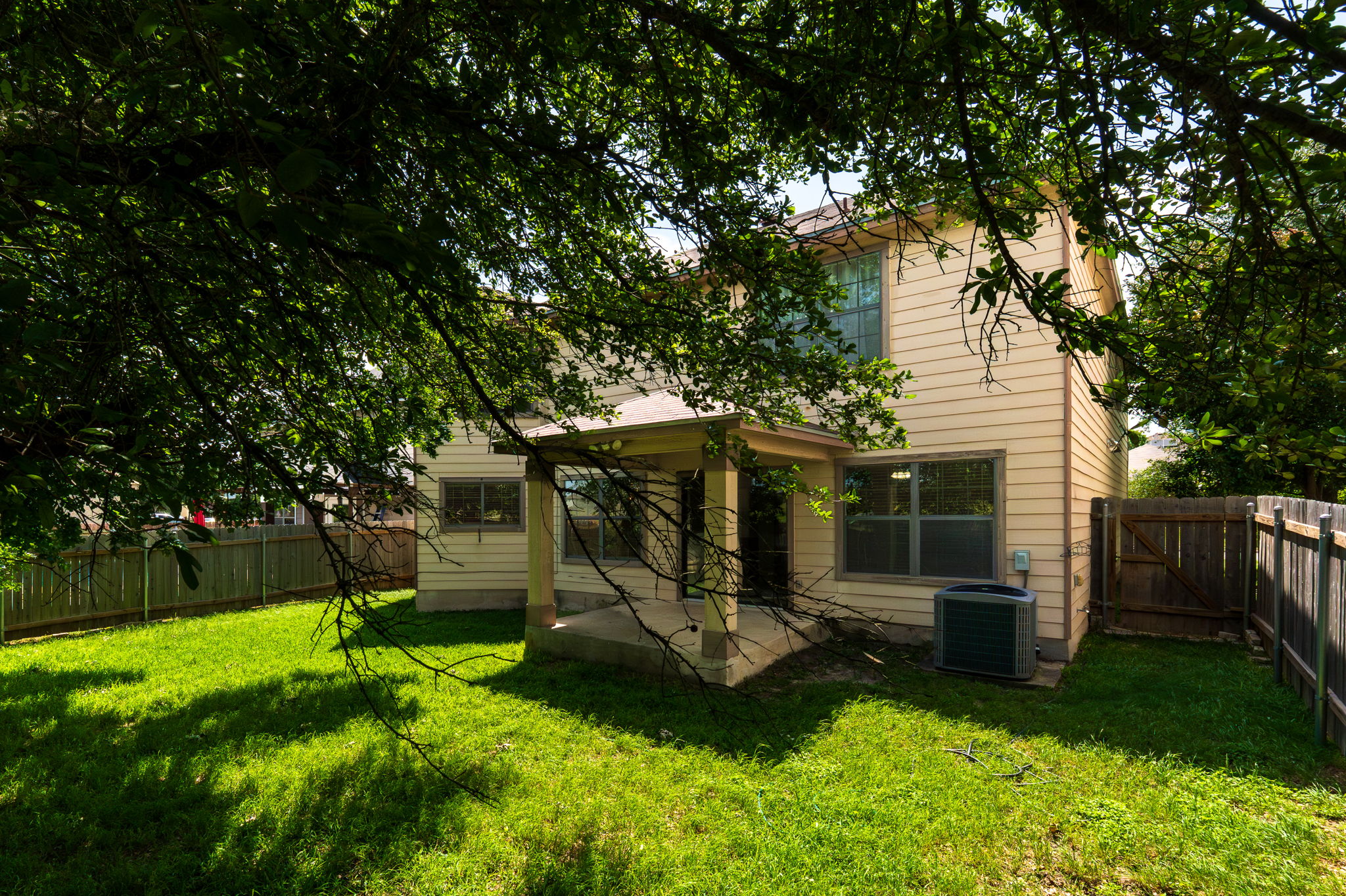 main property photo 33