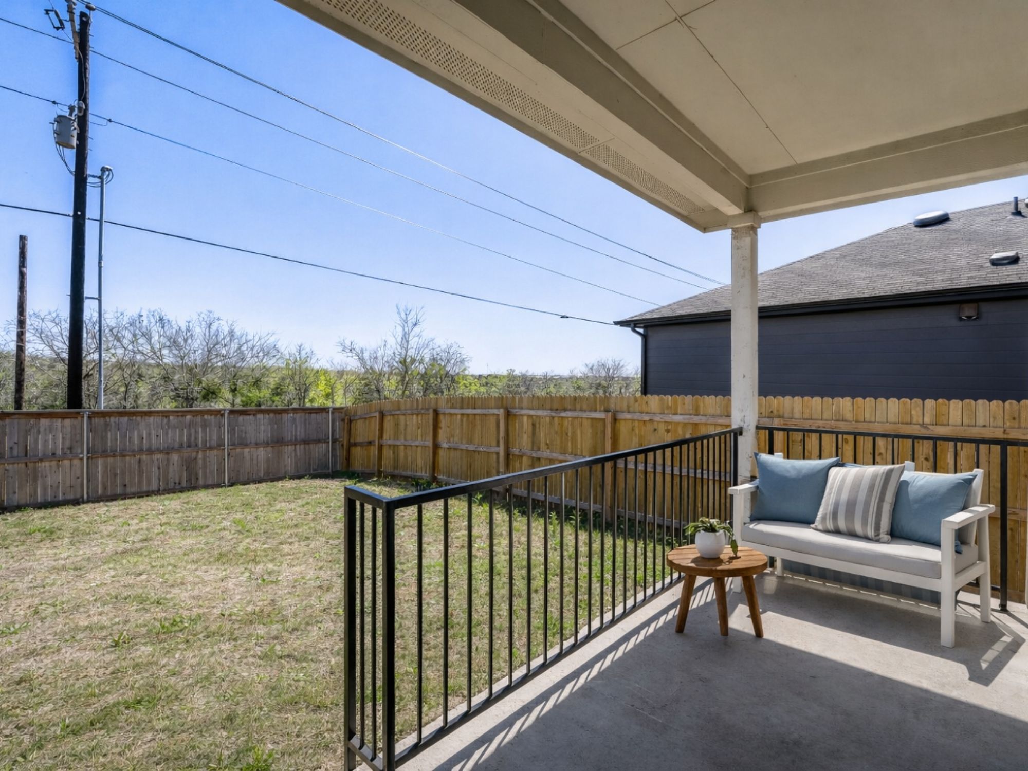main property photo 18