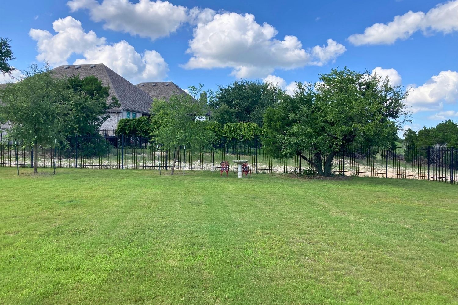 main property photo 23
