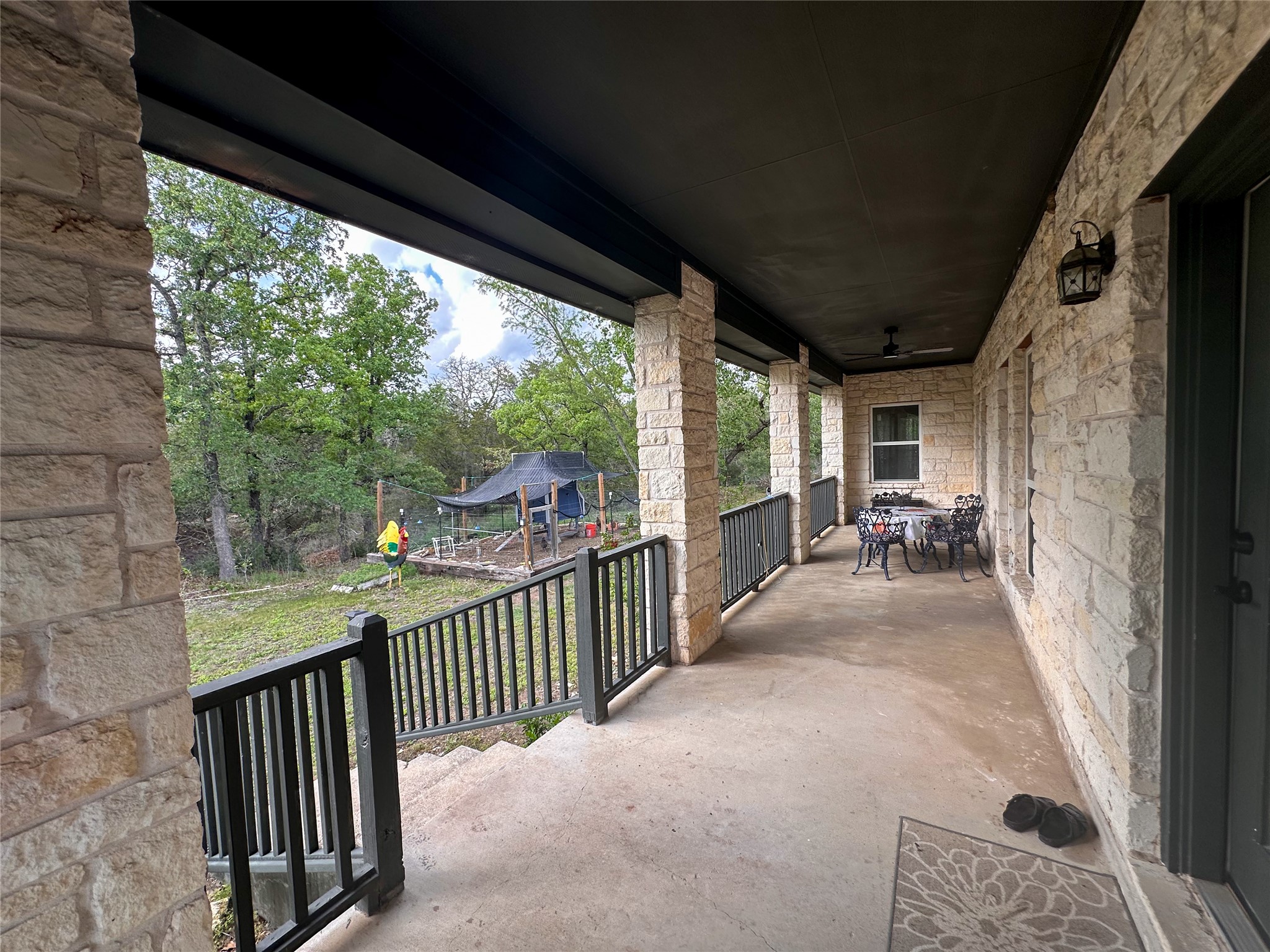 main property photo 33