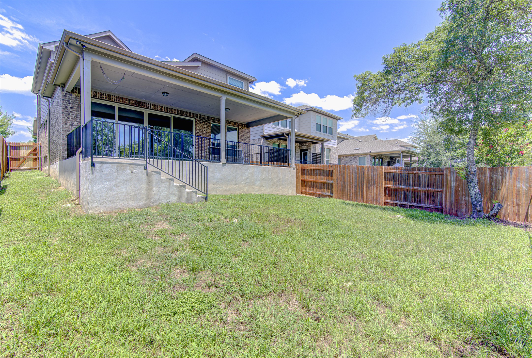 main property photo 26