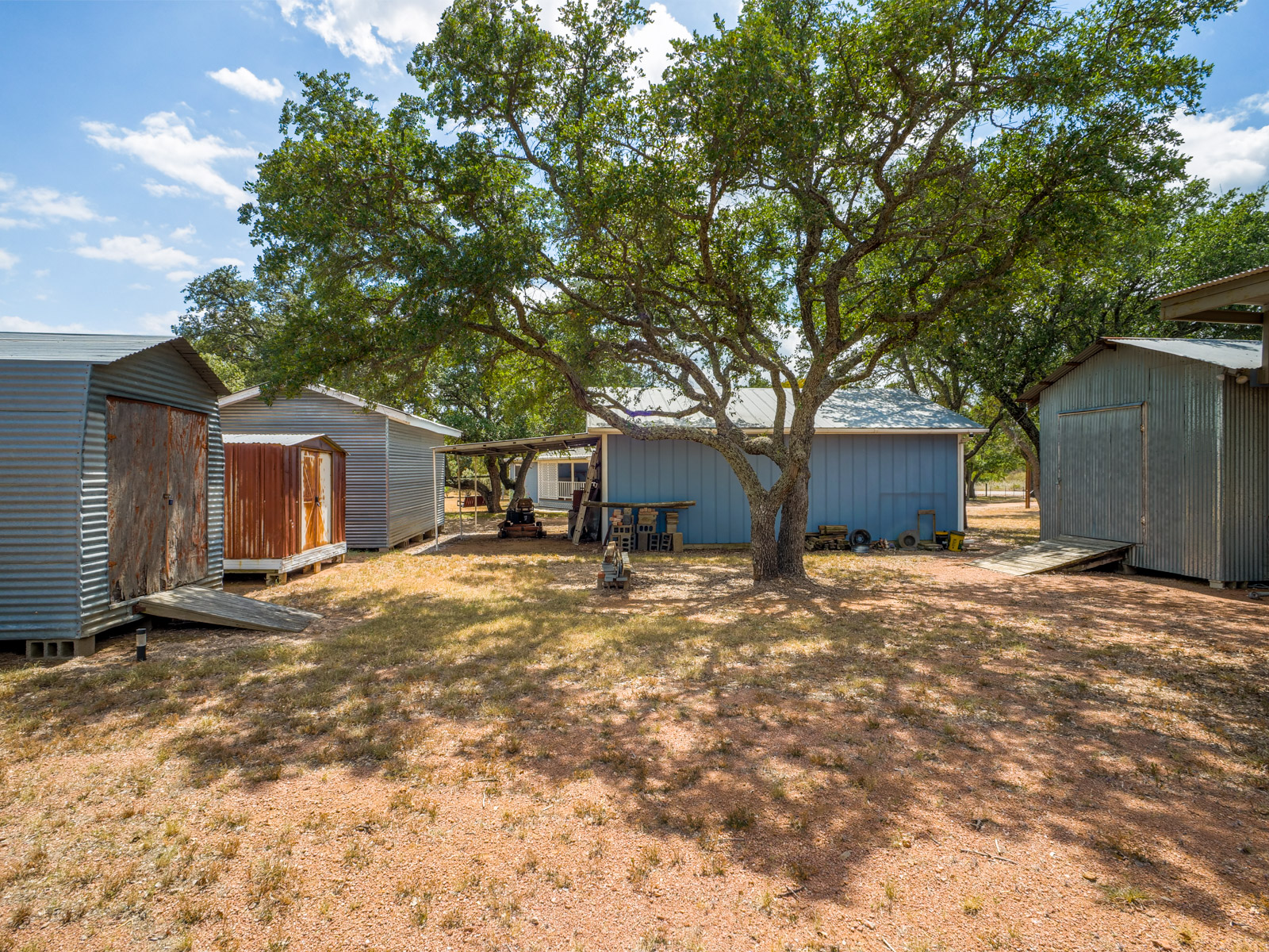 main property photo 20