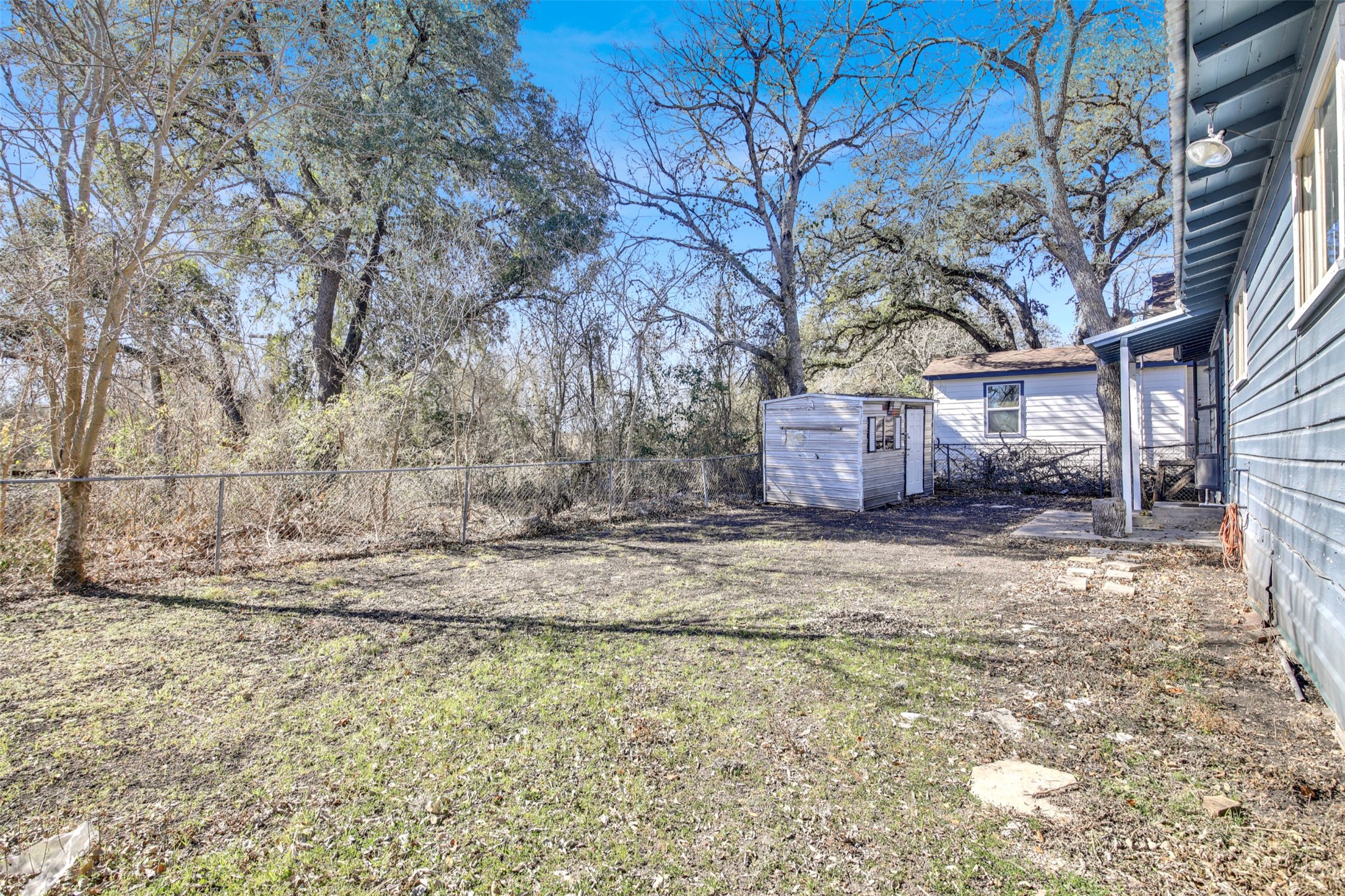 main property photo 21