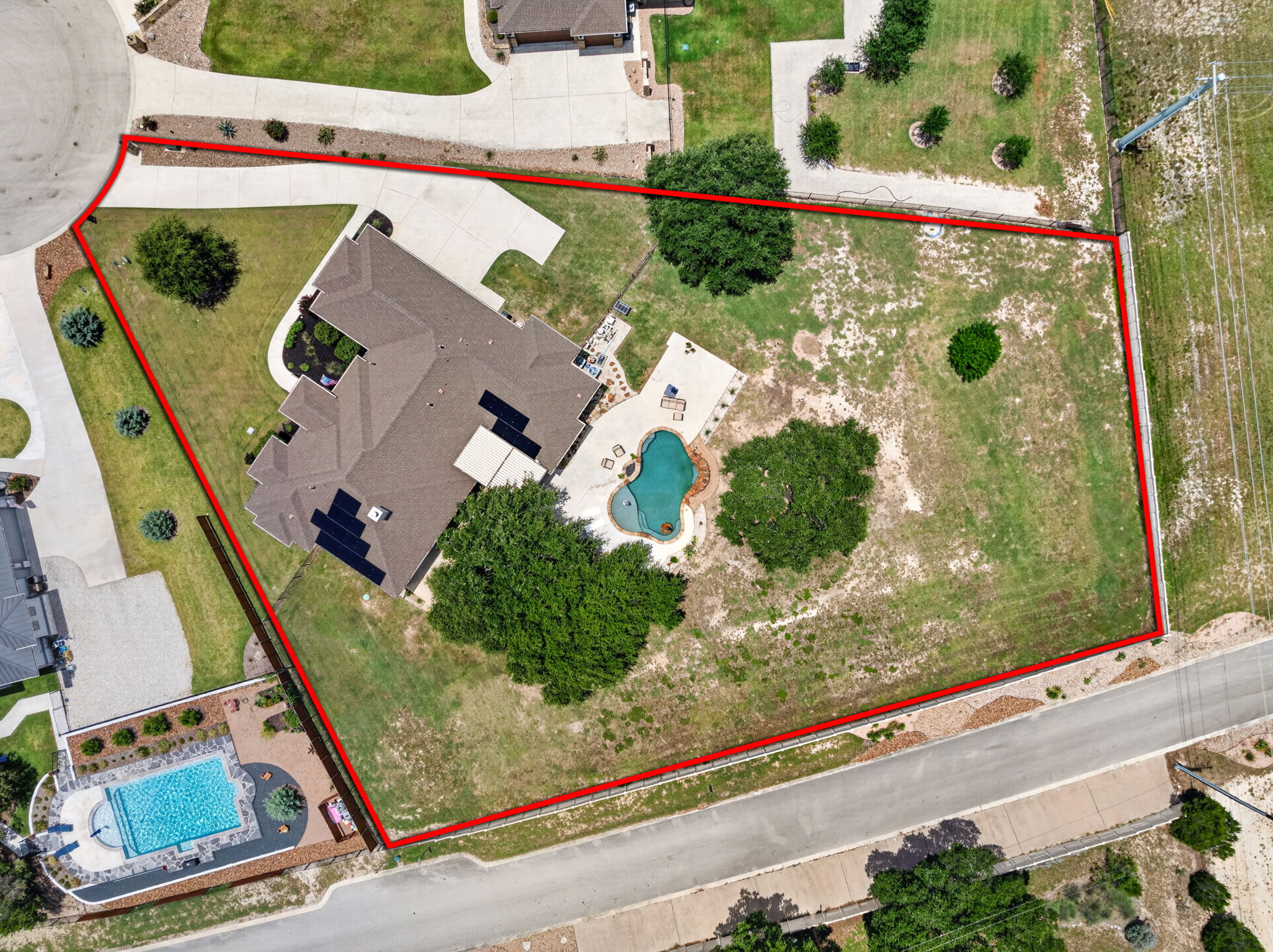 main property photo 38