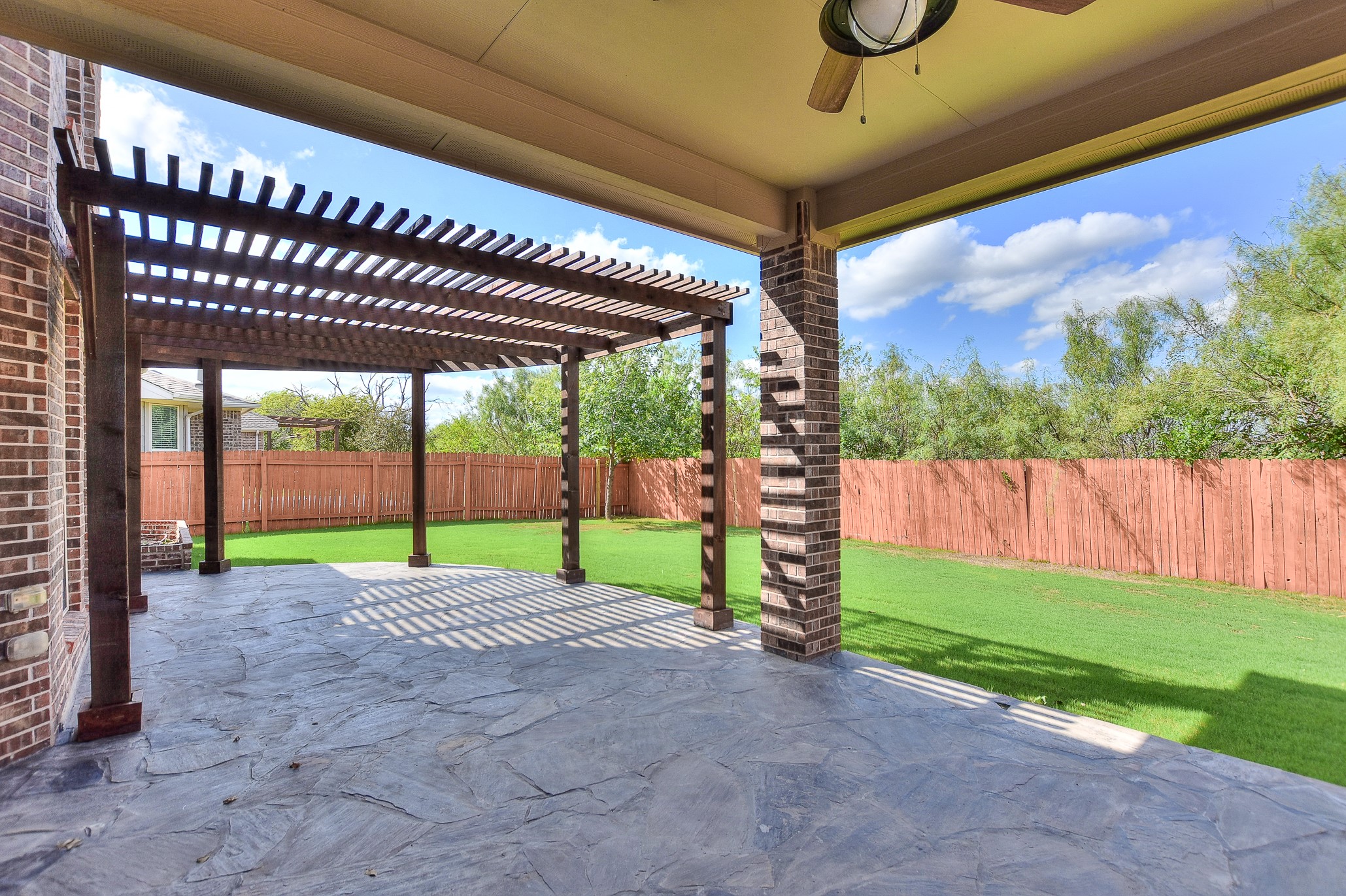 main property photo 34