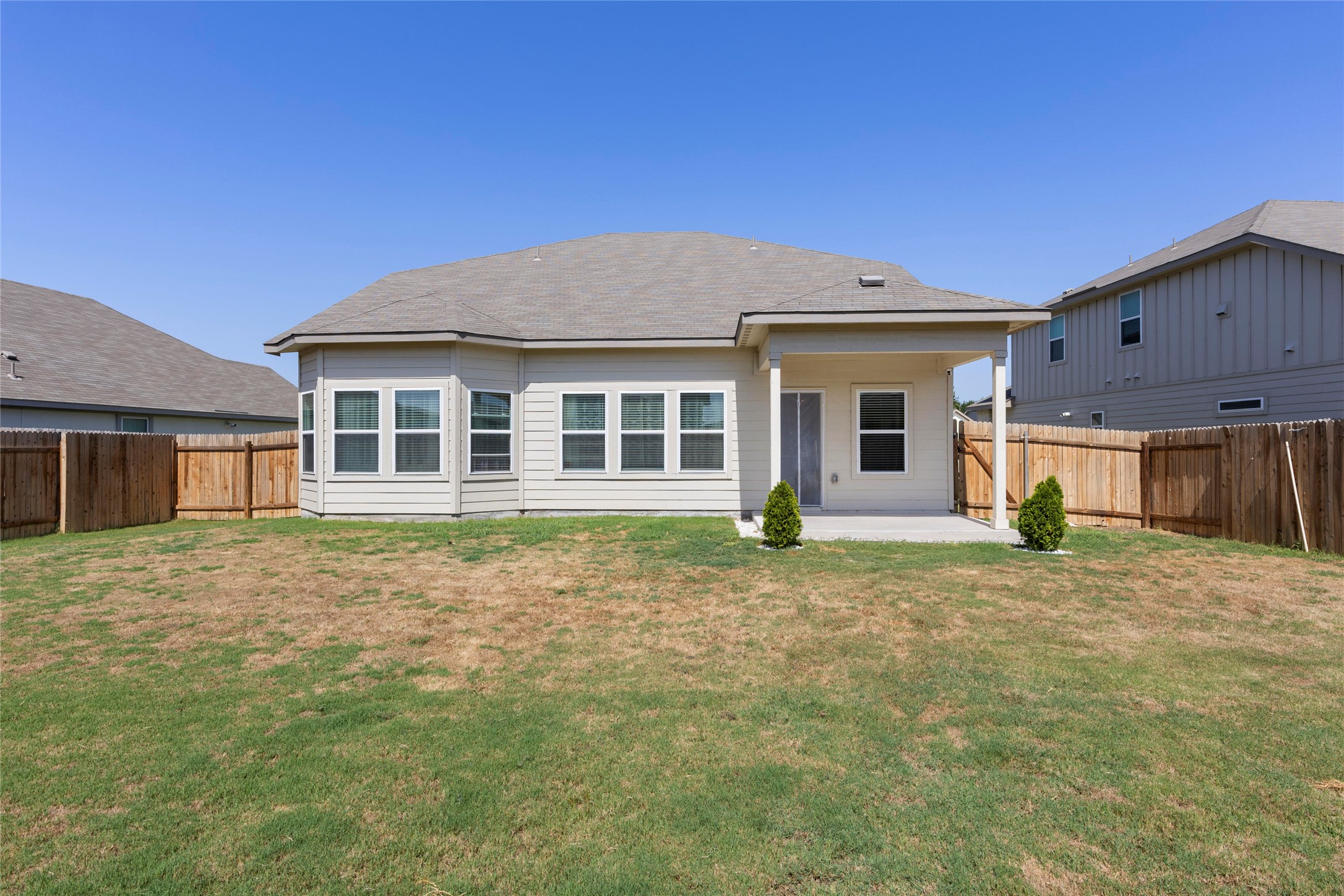 main property photo 34