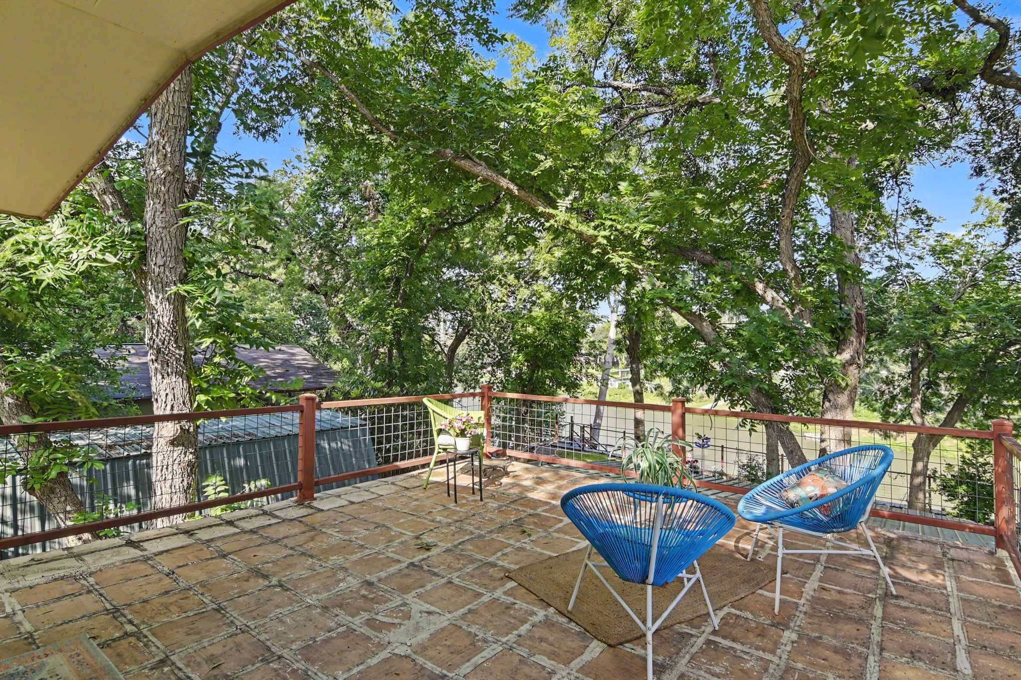 main property photo 19