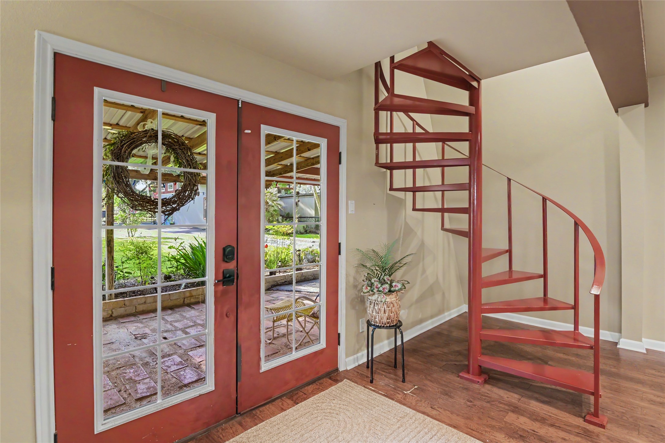 main property photo 2