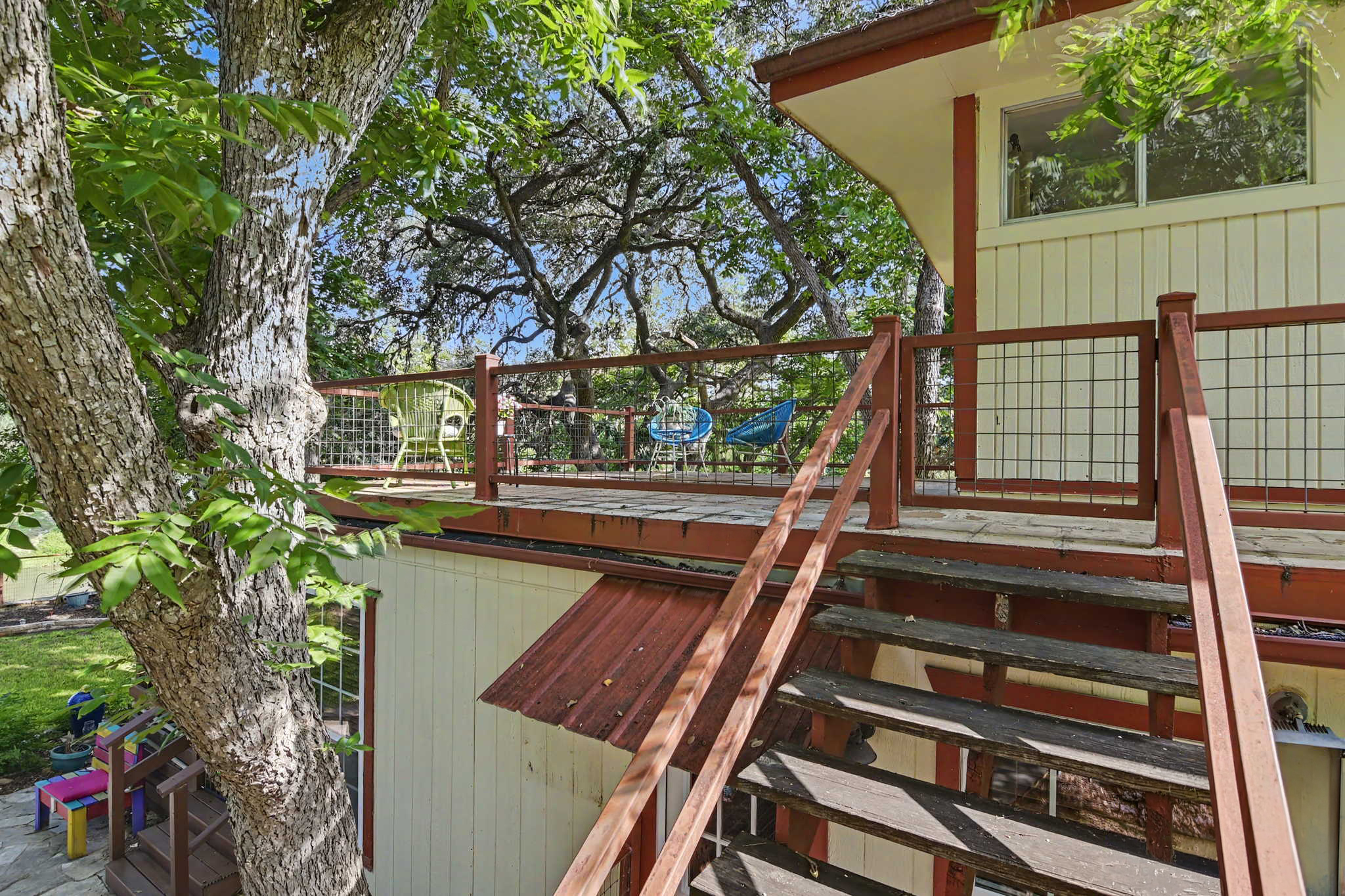 main property photo 23