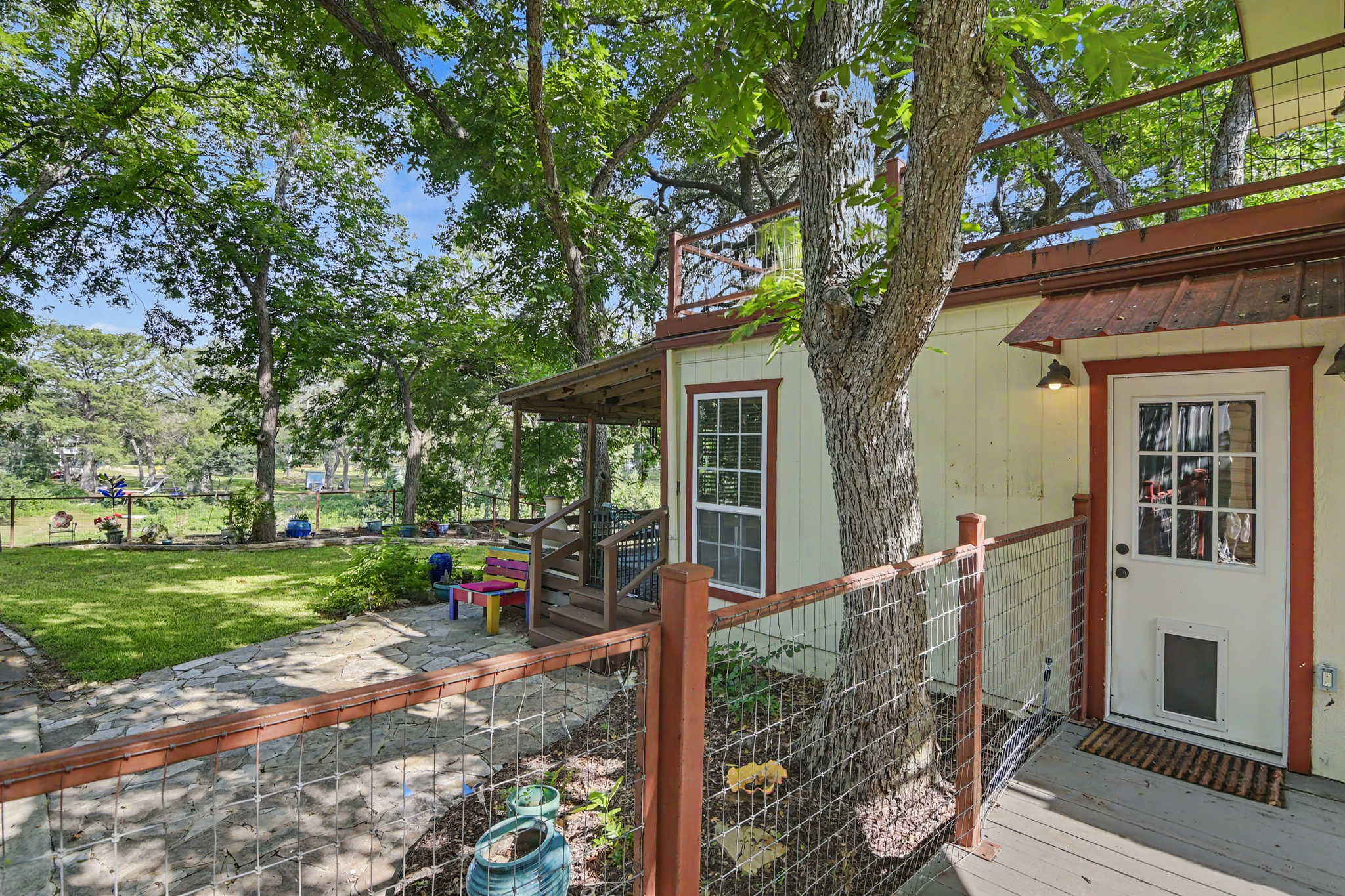 main property photo 26