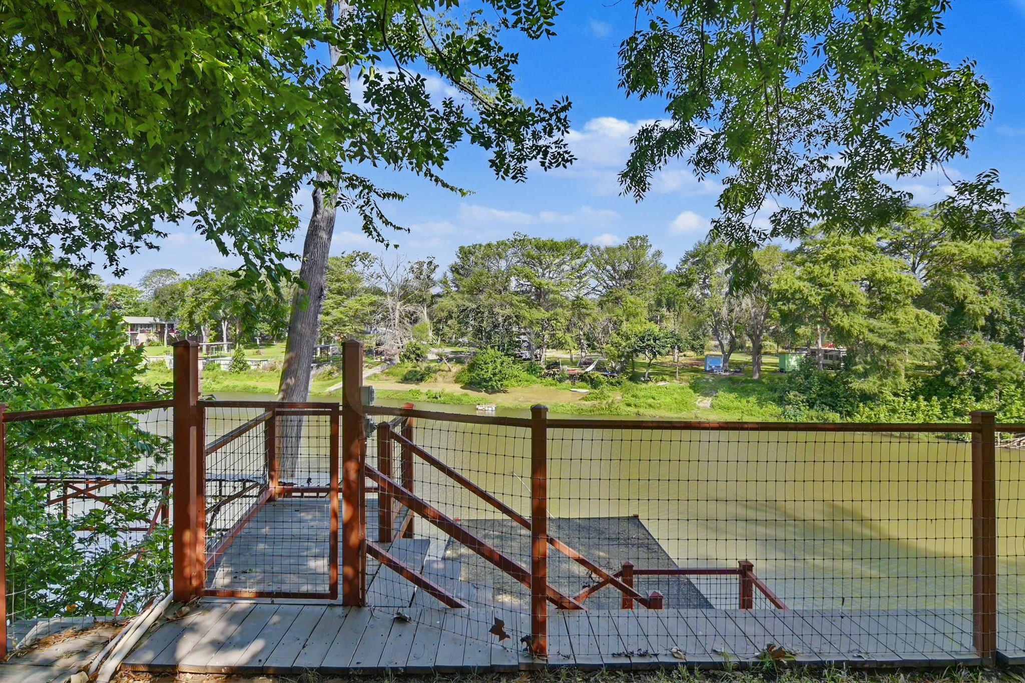 main property photo 31