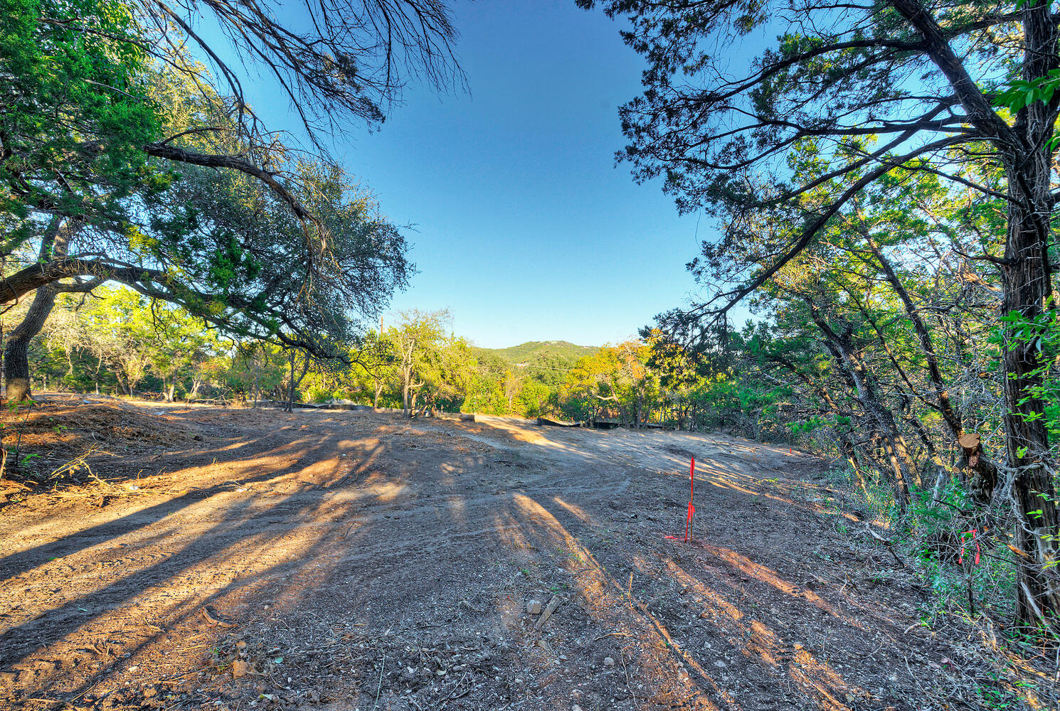 main property photo 13