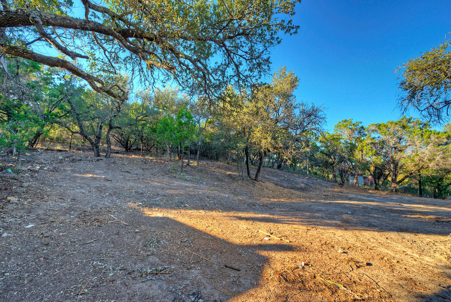 main property photo 15