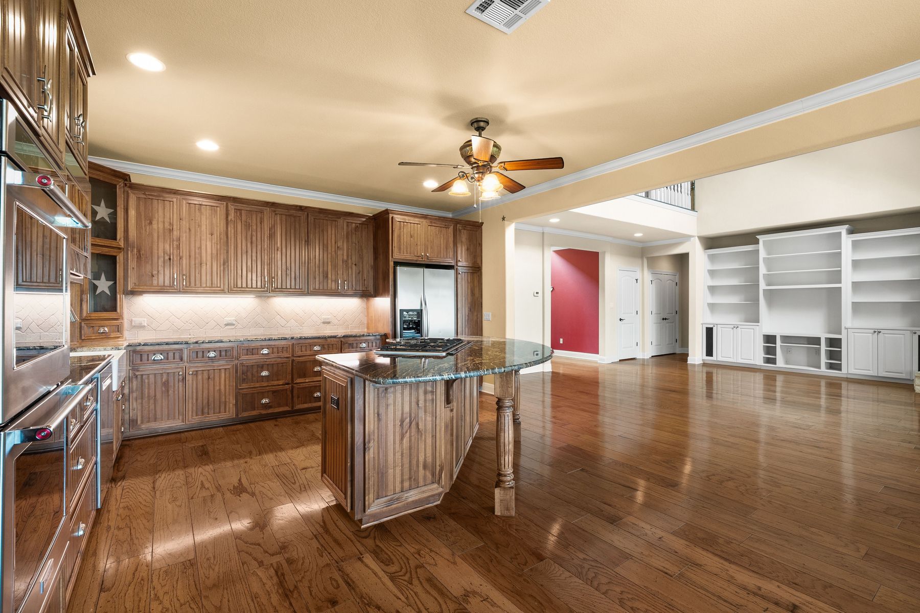 main property photo 22