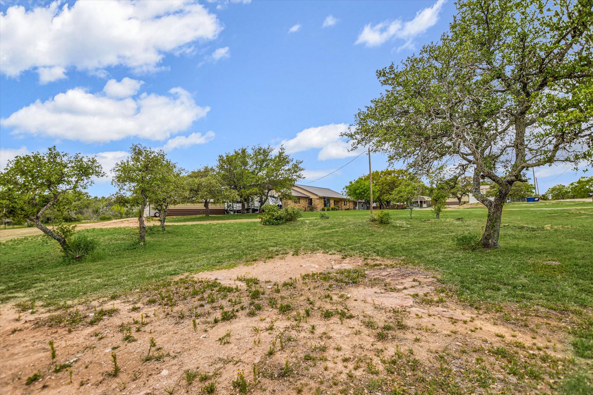 main property photo 5