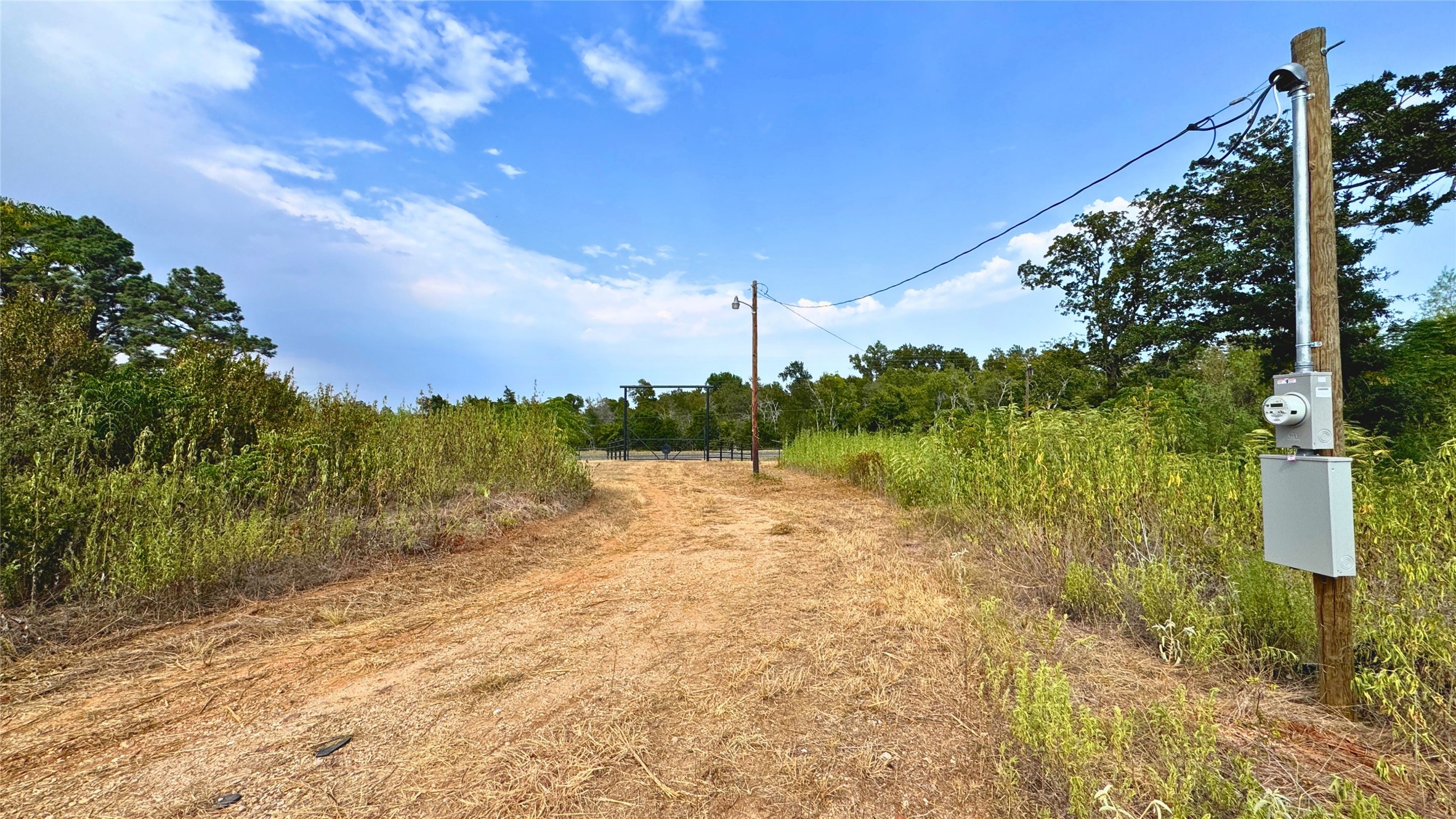 main property photo 6