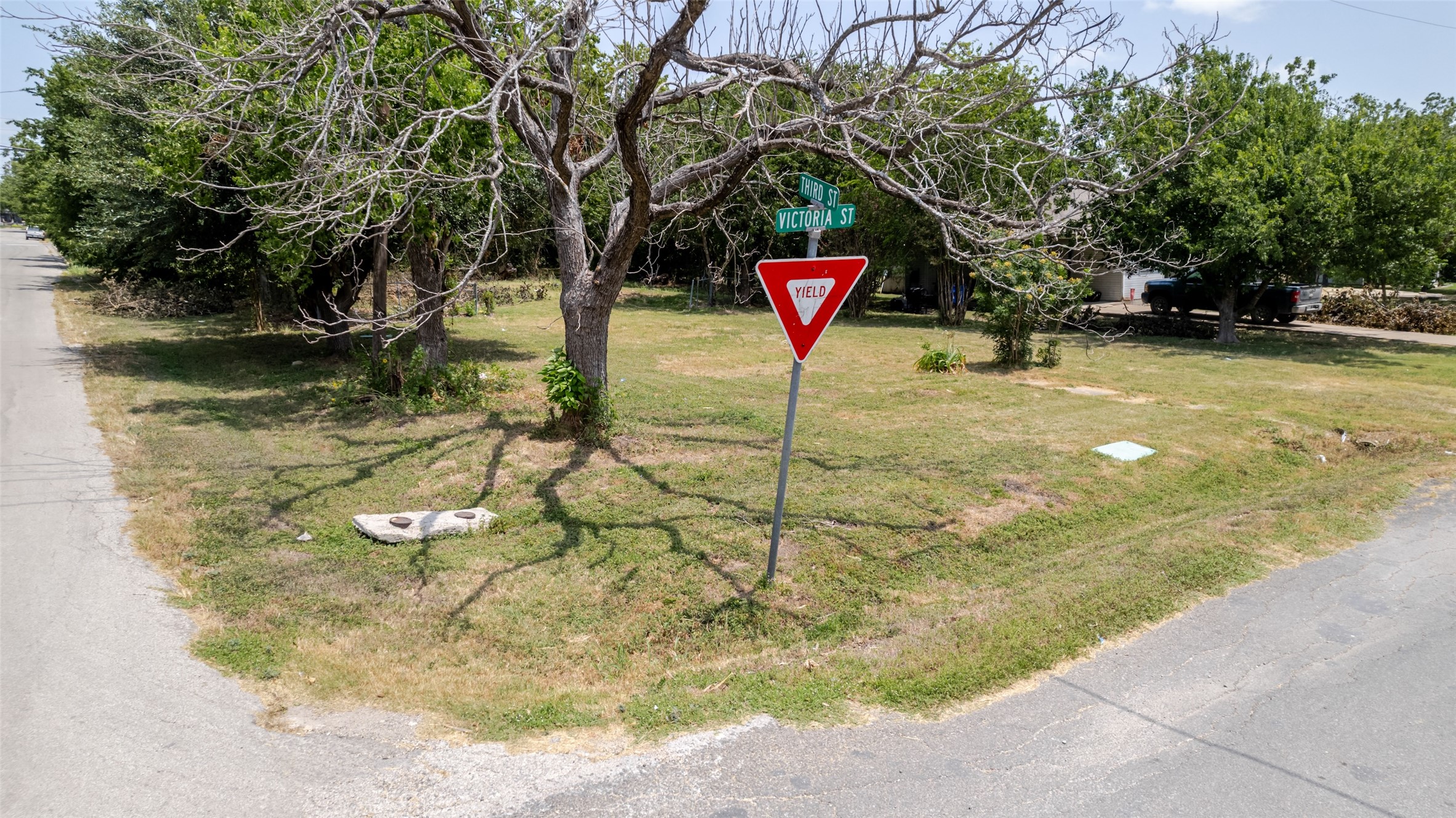 main property photo 9
